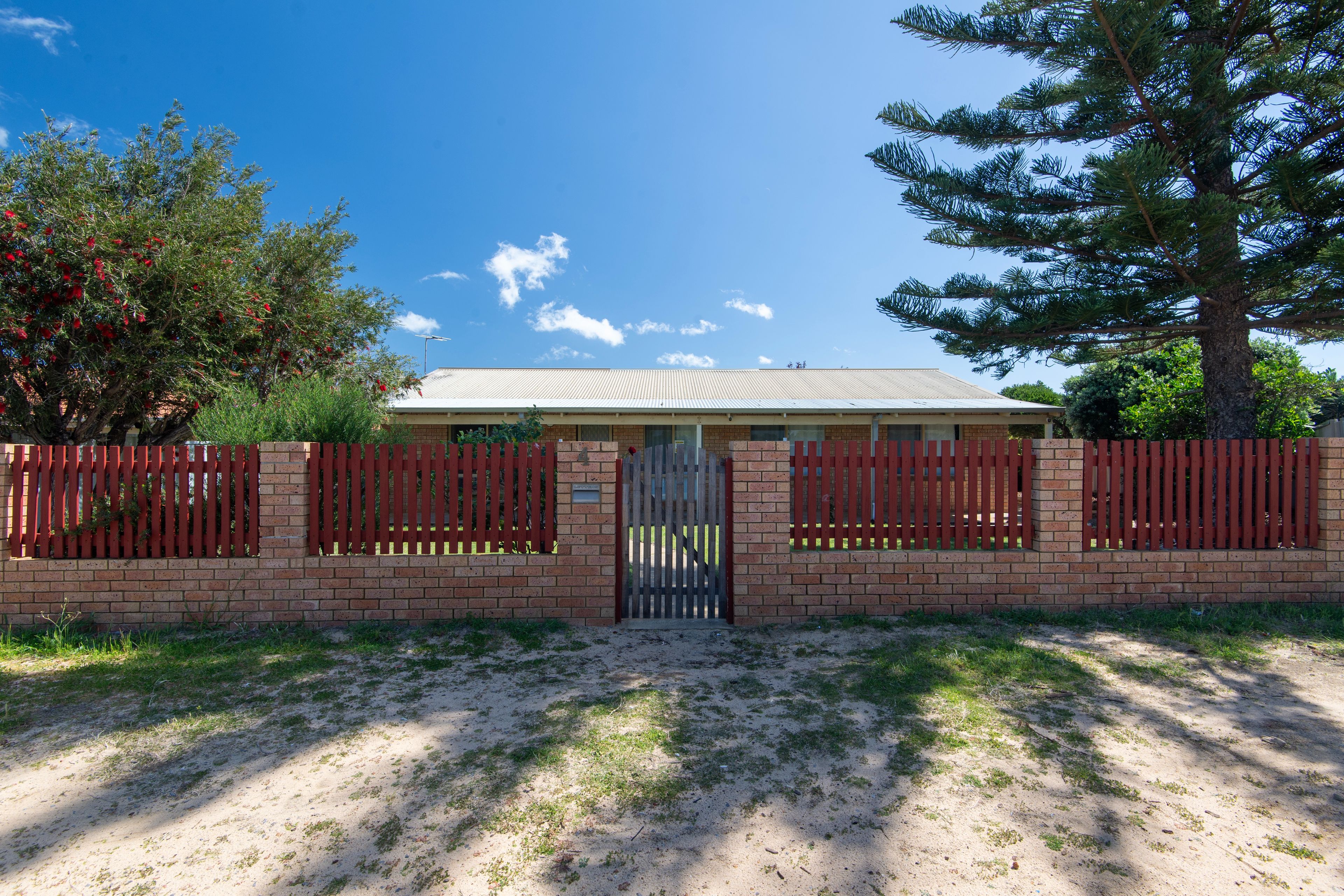 4 Mugana Crescent — photo from Ray White Geraldton Dongara - Geraldton Location