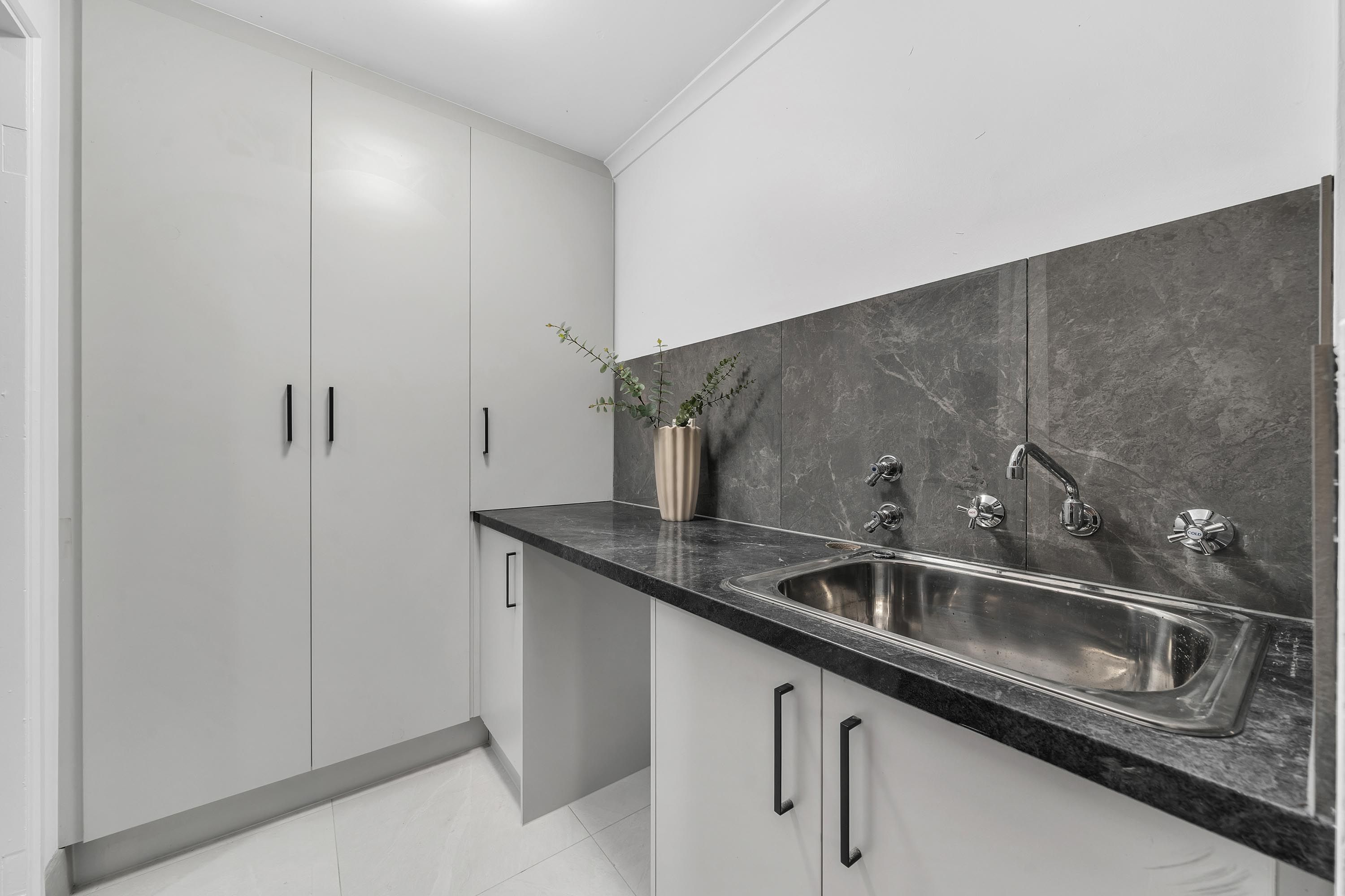 5 Henderson Avenue — photo 18 of 22