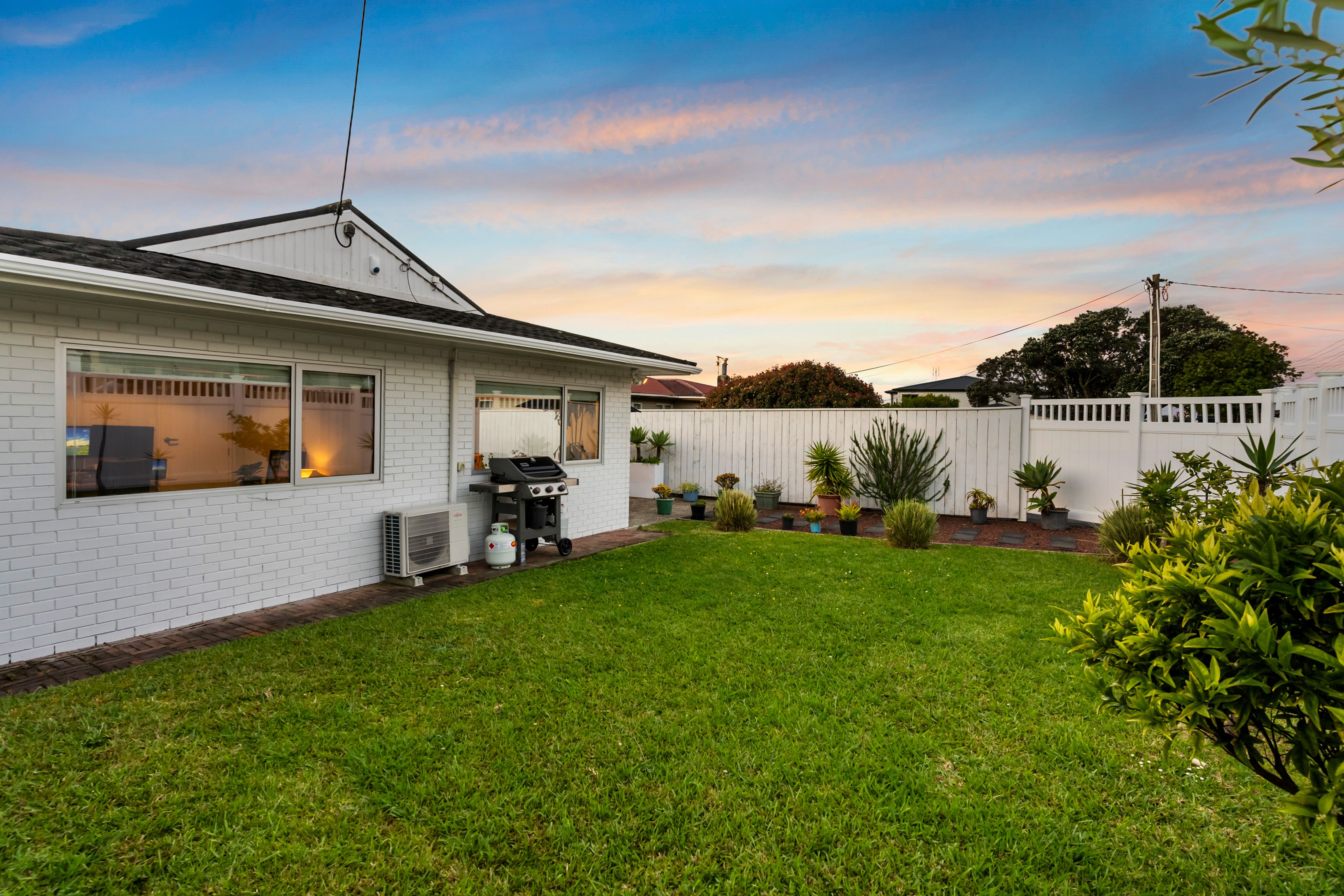 55 Matipo Road, Te Atatu Peninsula, Waitakere City