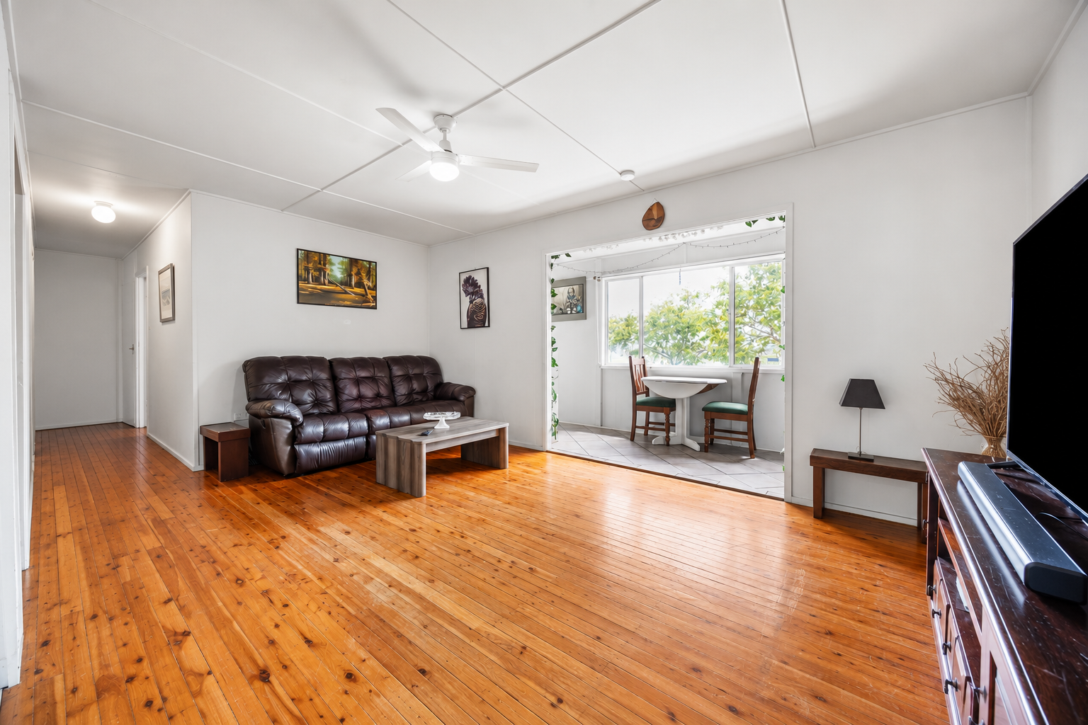 42 Aerodrome Road — photo 6 of 24