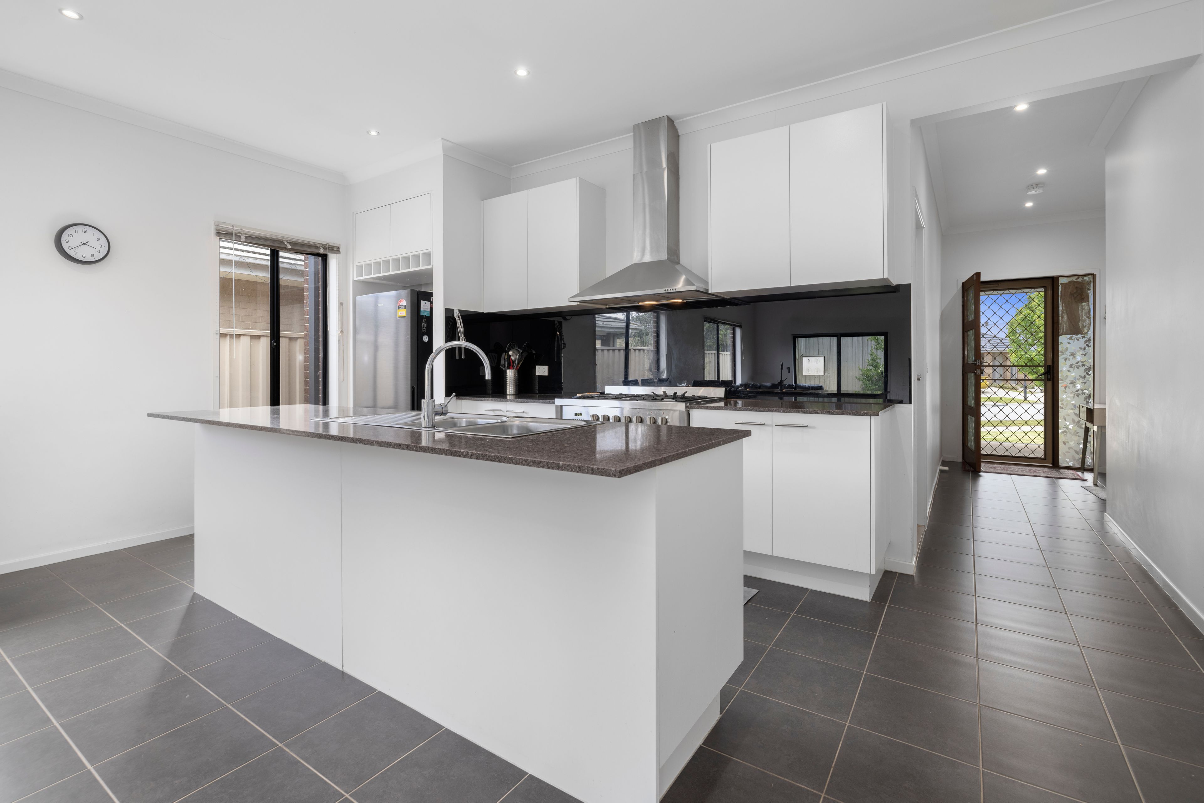 34 Ashford Drive, Pakenham, VIC 3810