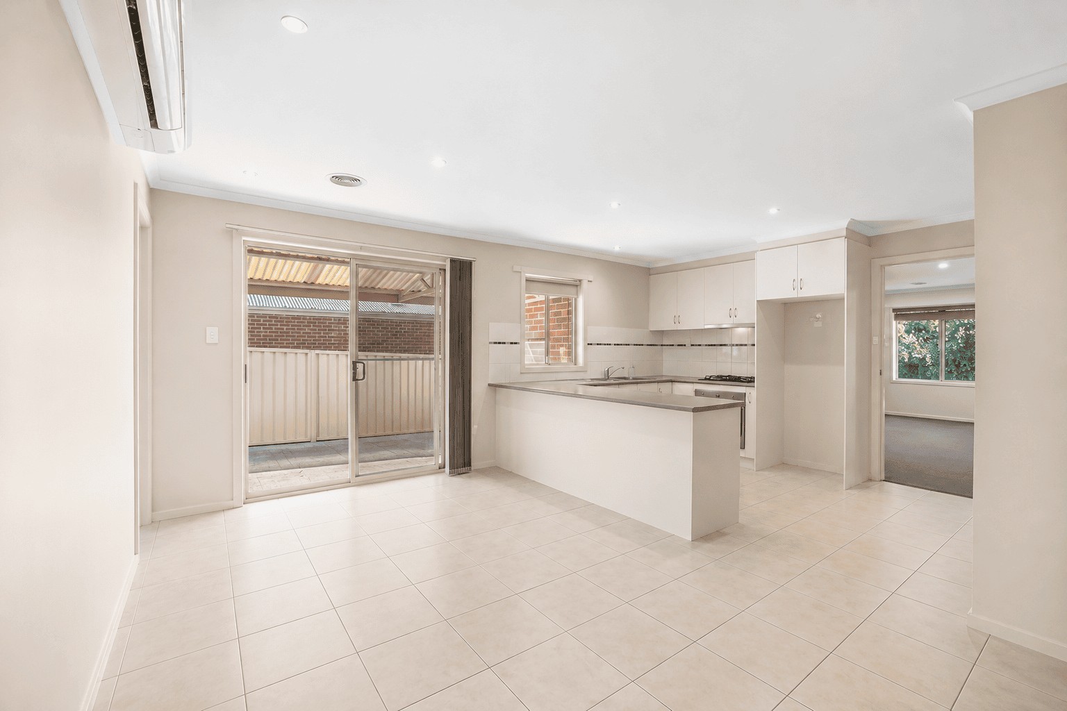 1/312 Joseph Street, Canadian, VIC 3350