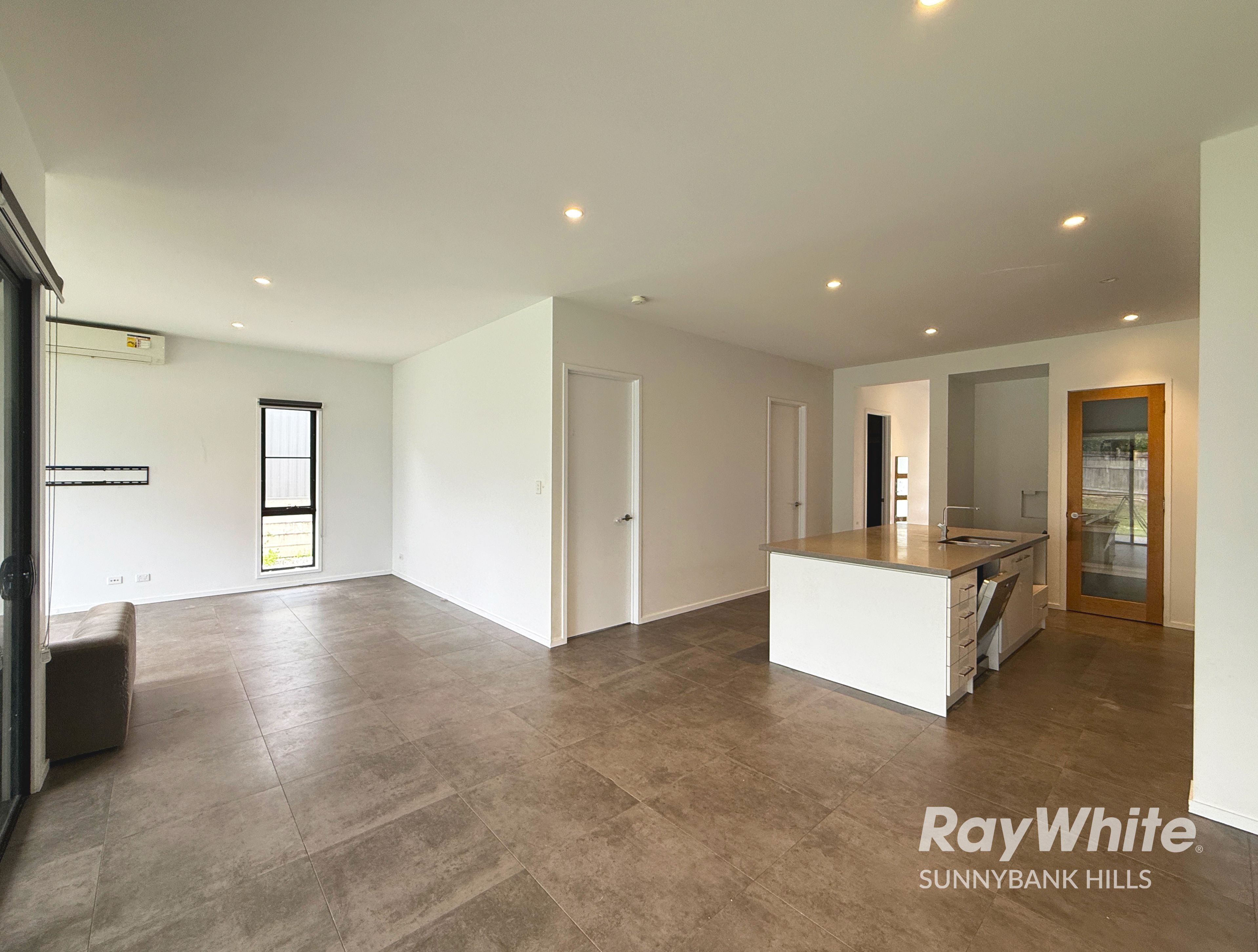 16 TORVILLE Road — photo 5 of 18