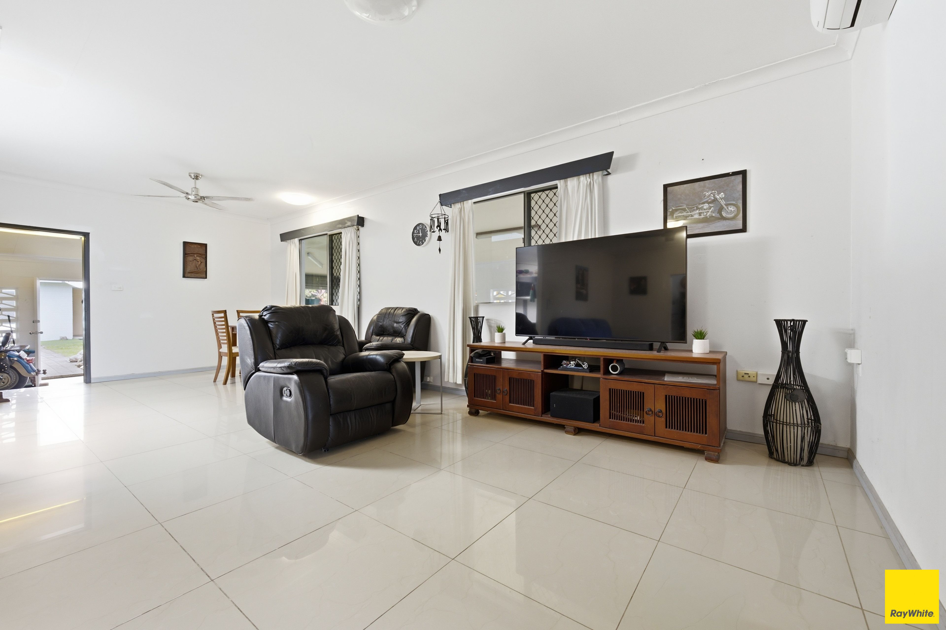16 Melaleuca Street — photo 7 of 26