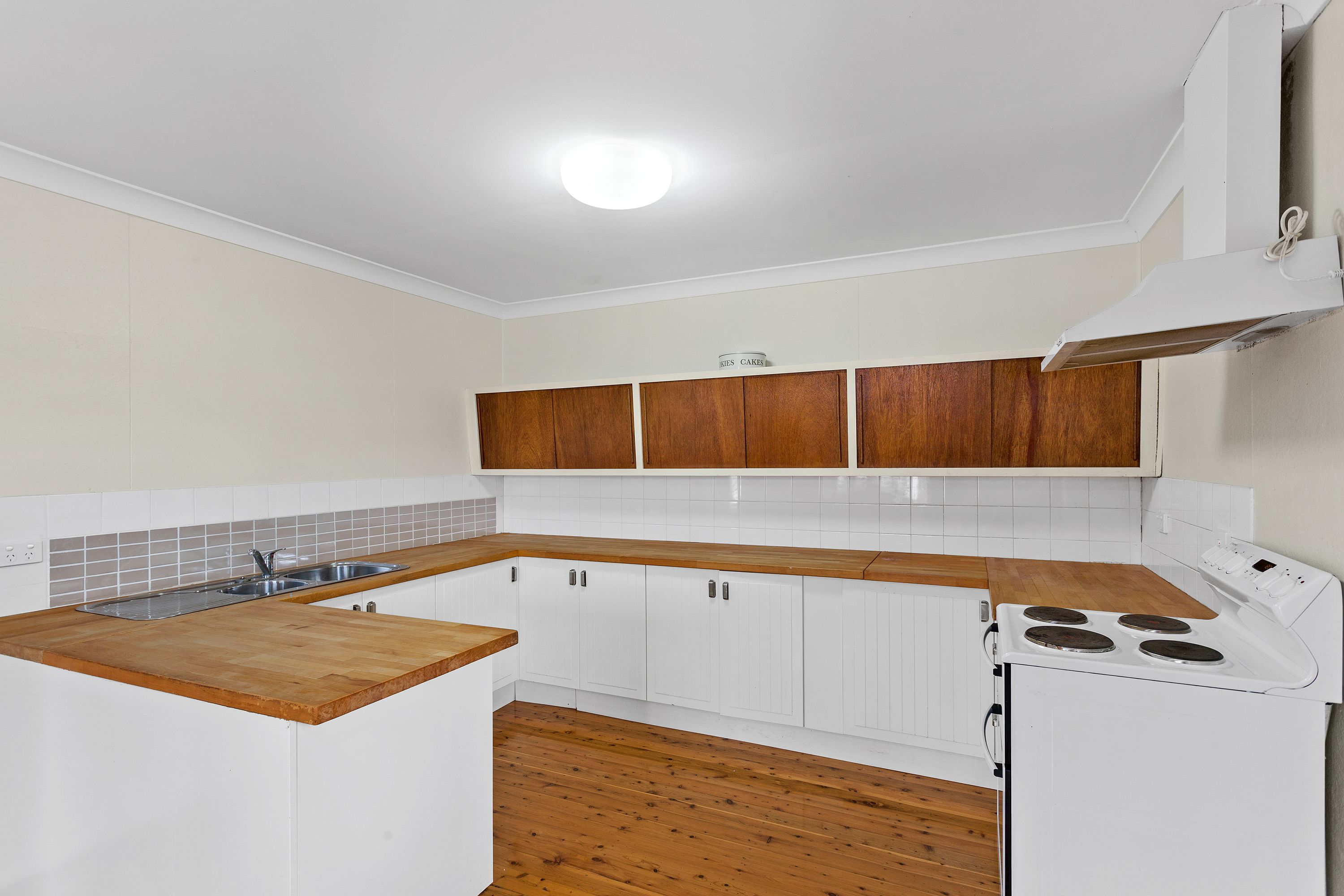 11 Allenby Street, Newtown, QLD 4350