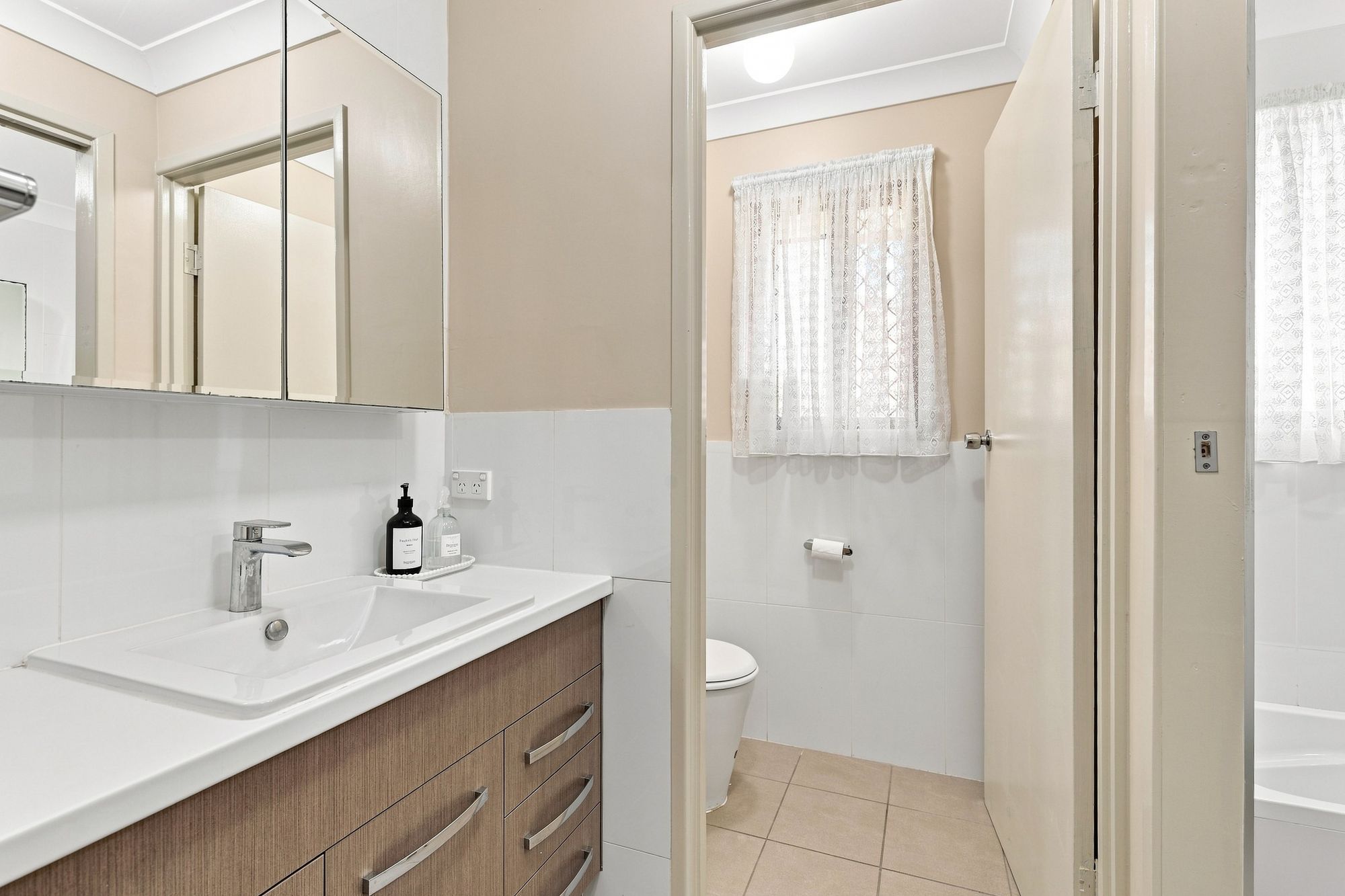 1 Bartle Frere Street — photo 10 of 25