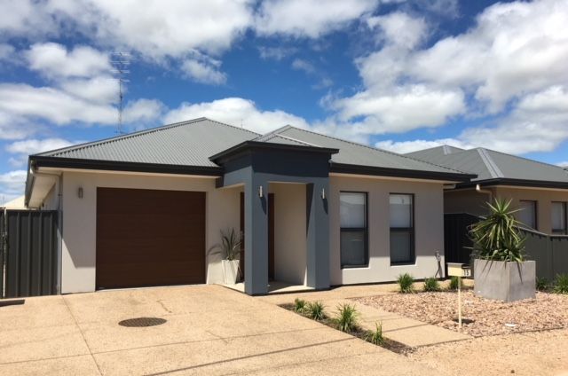15 Schroeder Street, Wallaroo, SA 5556