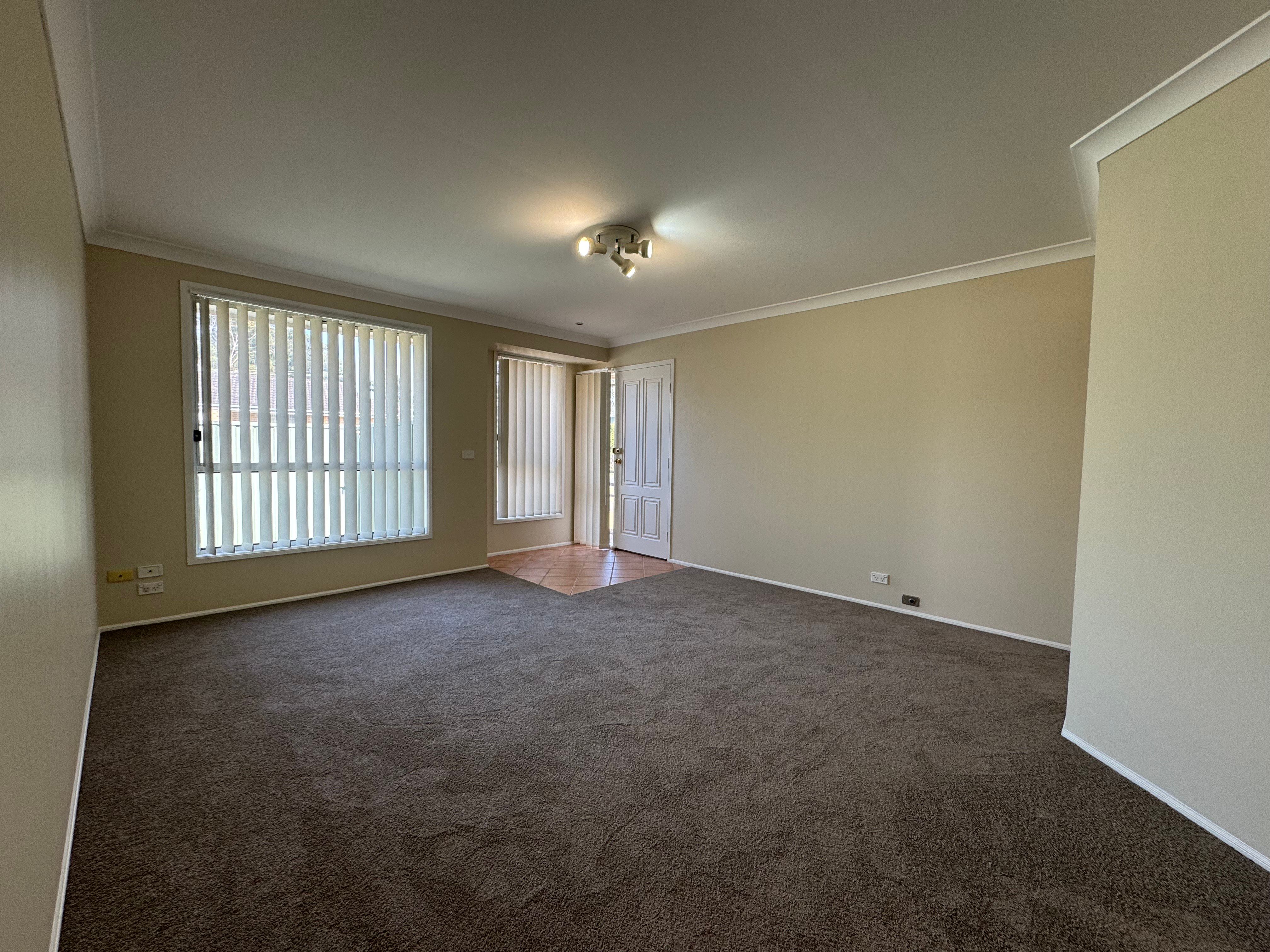67 Woodlands Drive, Glenmore Park, NSW 2745