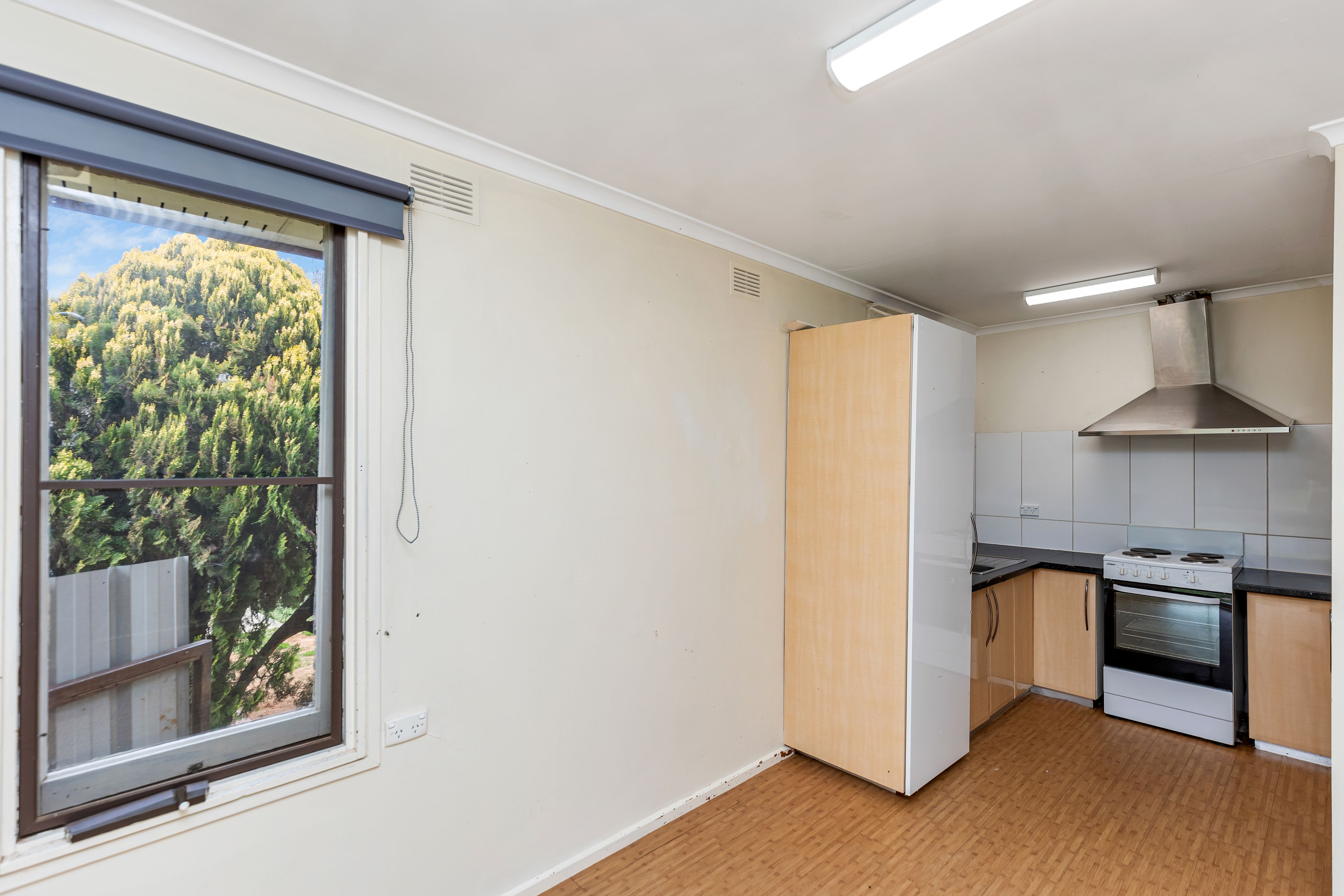 19 Baird Avenue — photo 5 of 16