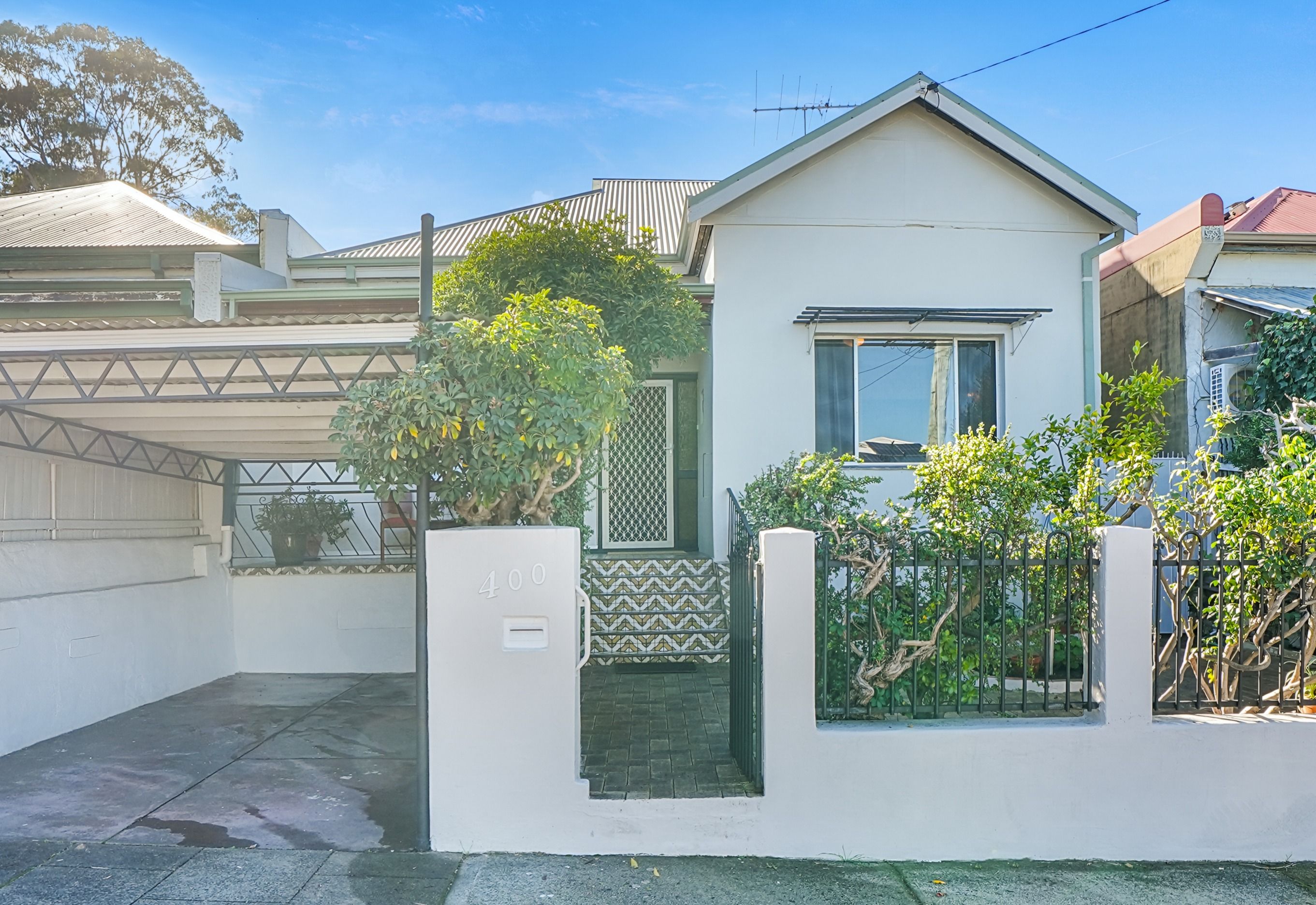 400 Bulwer Street — photo 2 of 26
