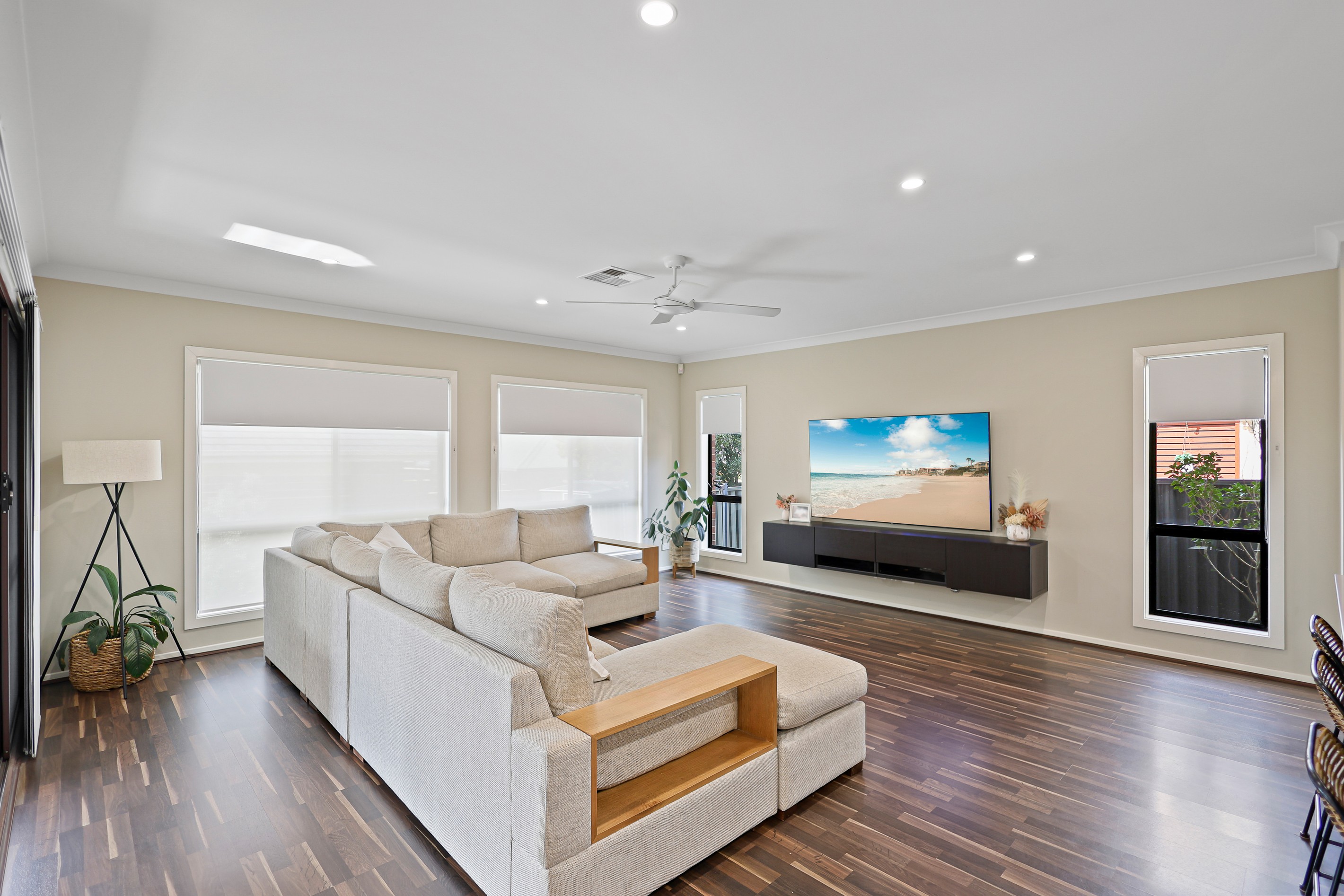 6 Nottingham Street, JORDAN SPRINGS, NSW 2747