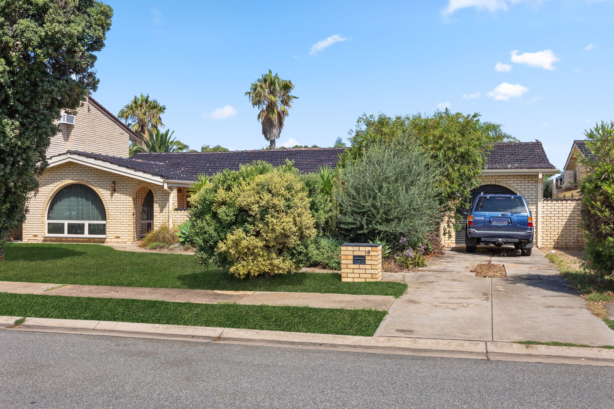 4 Huntingdale Avenue, West Lakes, SA 5021