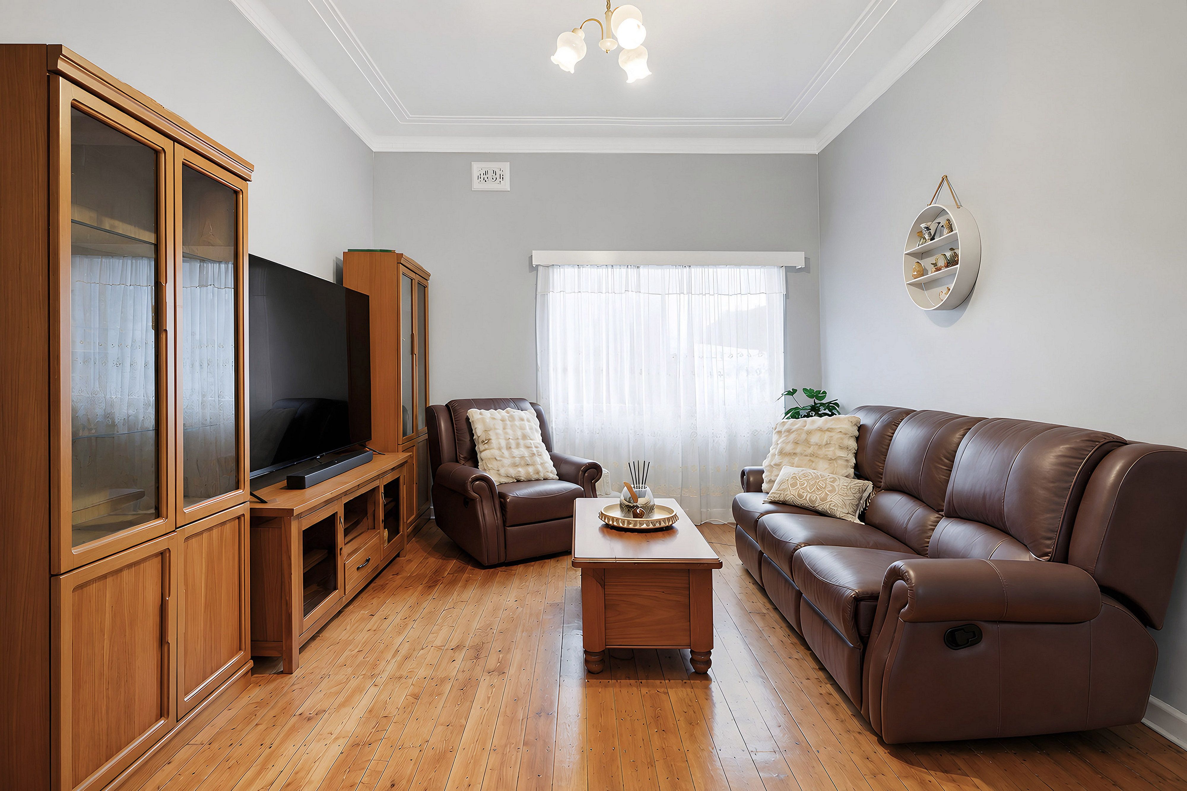701 King Georges Road — photo 3 of 12