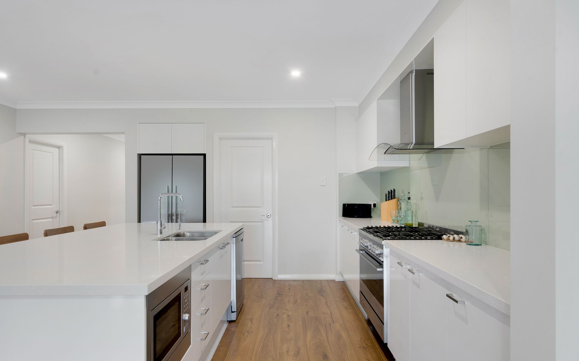 37 Tarrawarra Avenue, GLEDSWOOD HILLS, NSW 2557