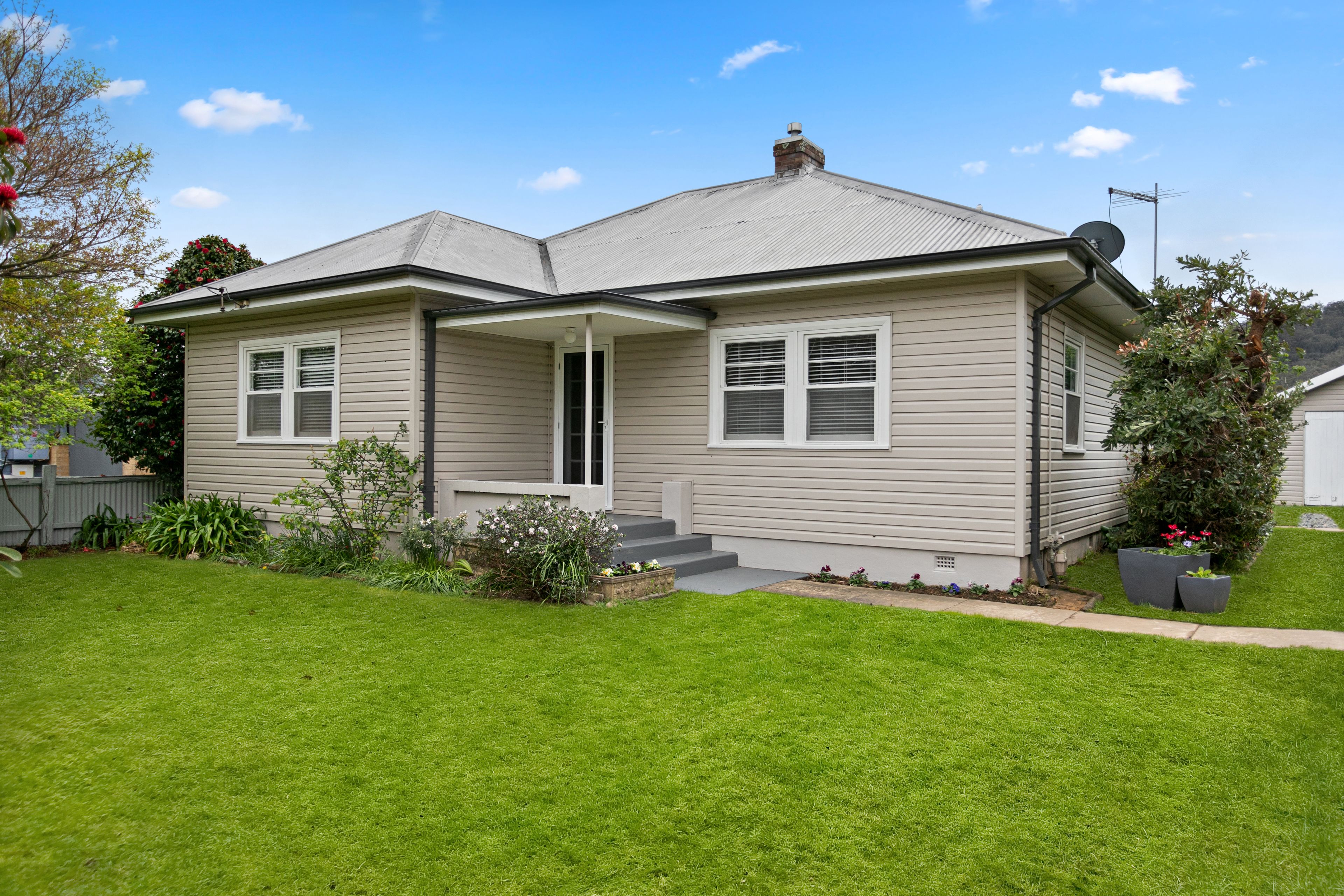 9 Sunset Point Drive, Mittagong, NSW 2575 Sold House Ray White