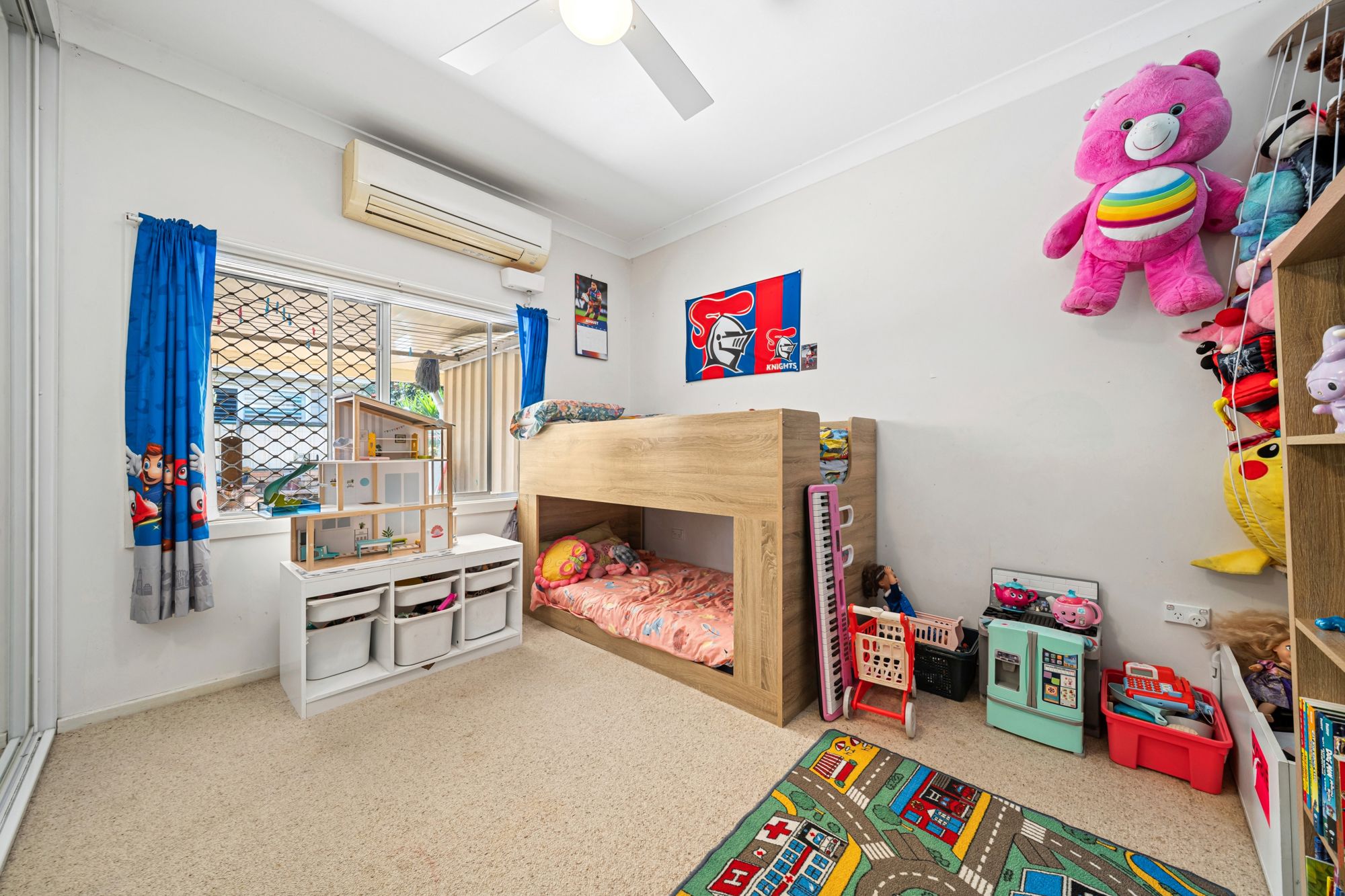 35 Watkin Avenue — photo 11 of 25