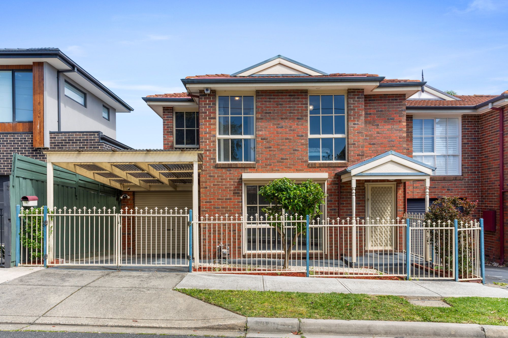 12 Mcgowans Lane , Burwood VIC 3125