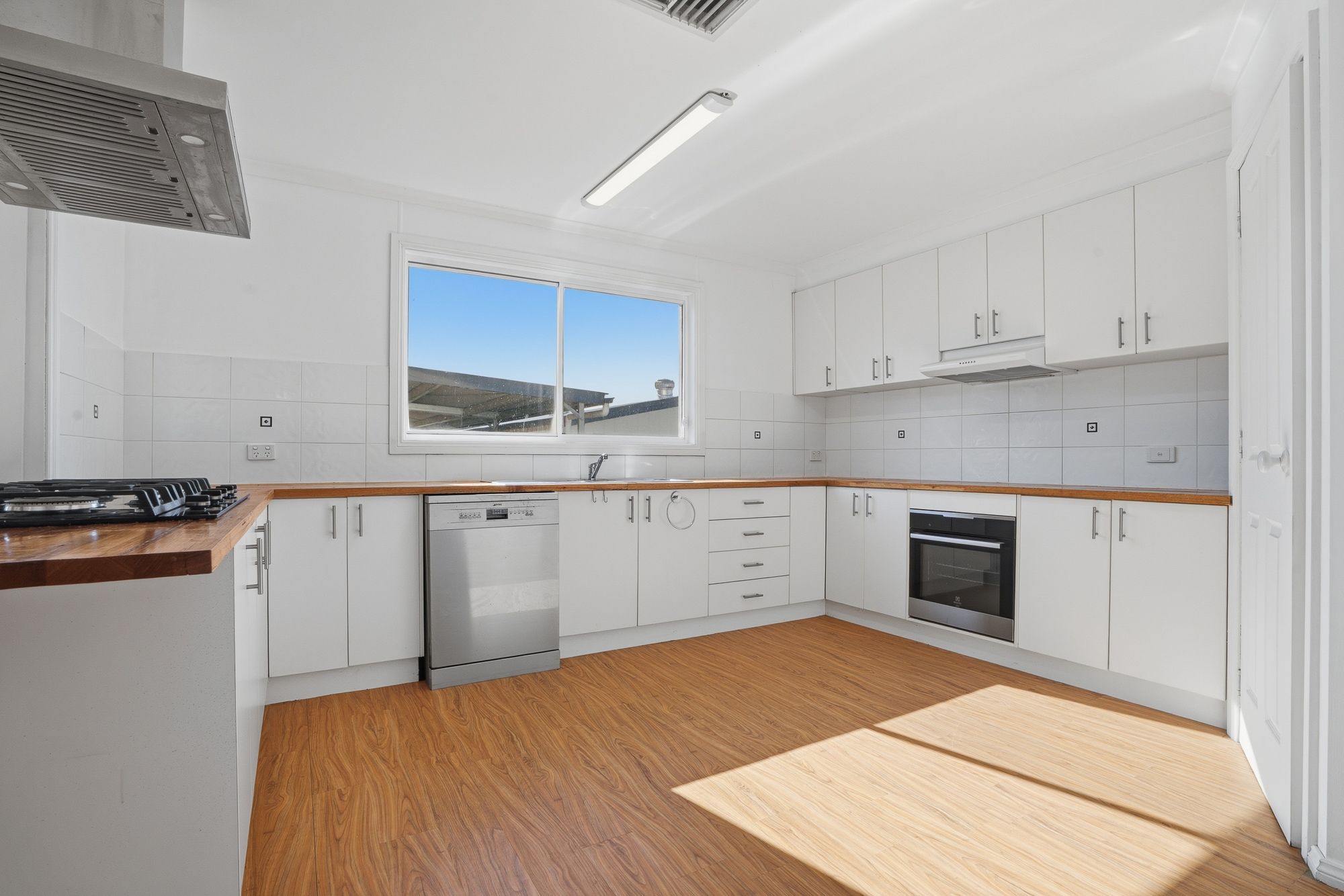 6 Rosamel Lane — photo 6 of 25
