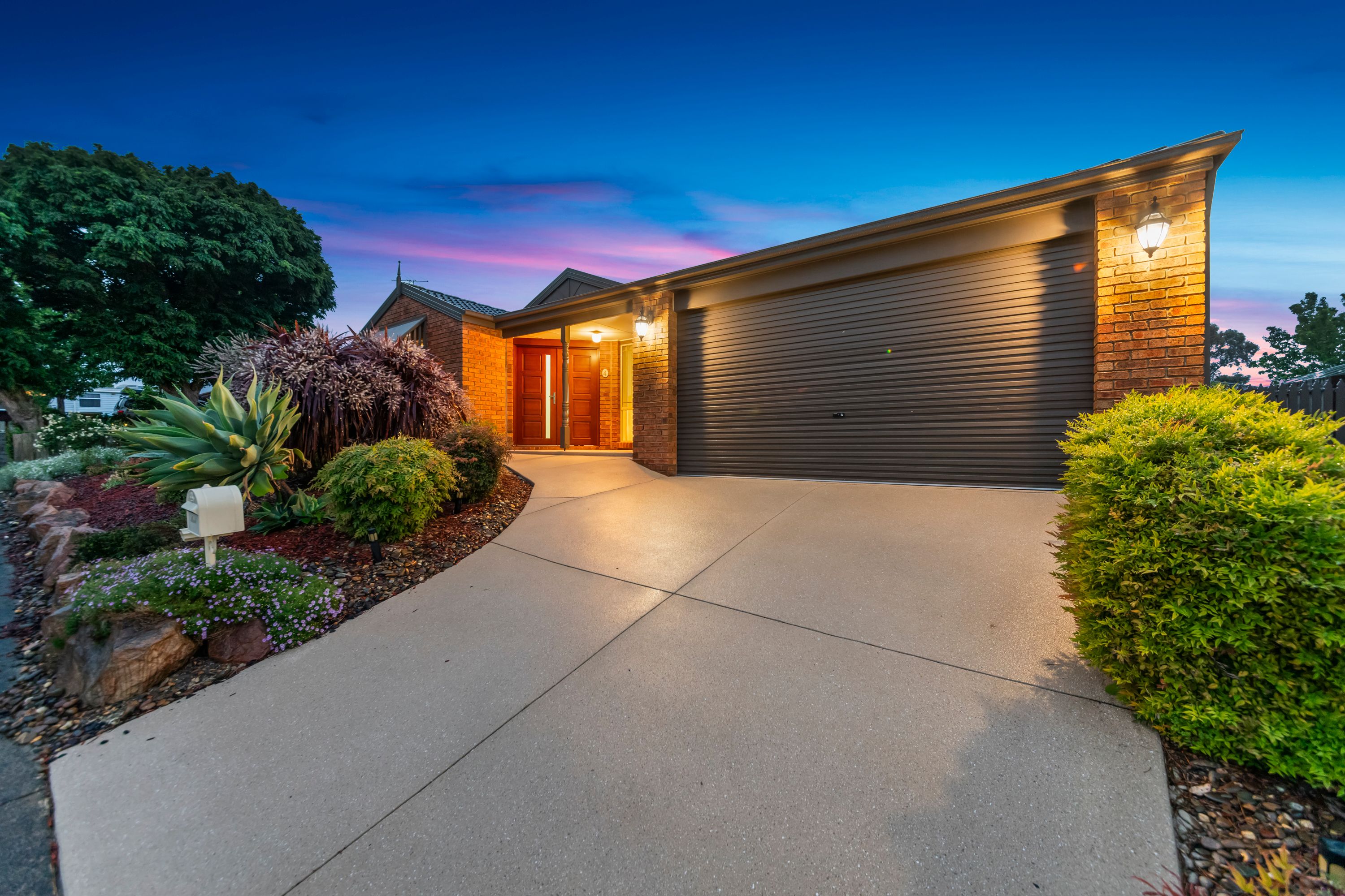4 Emily Close, Pakenham, VIC 3810