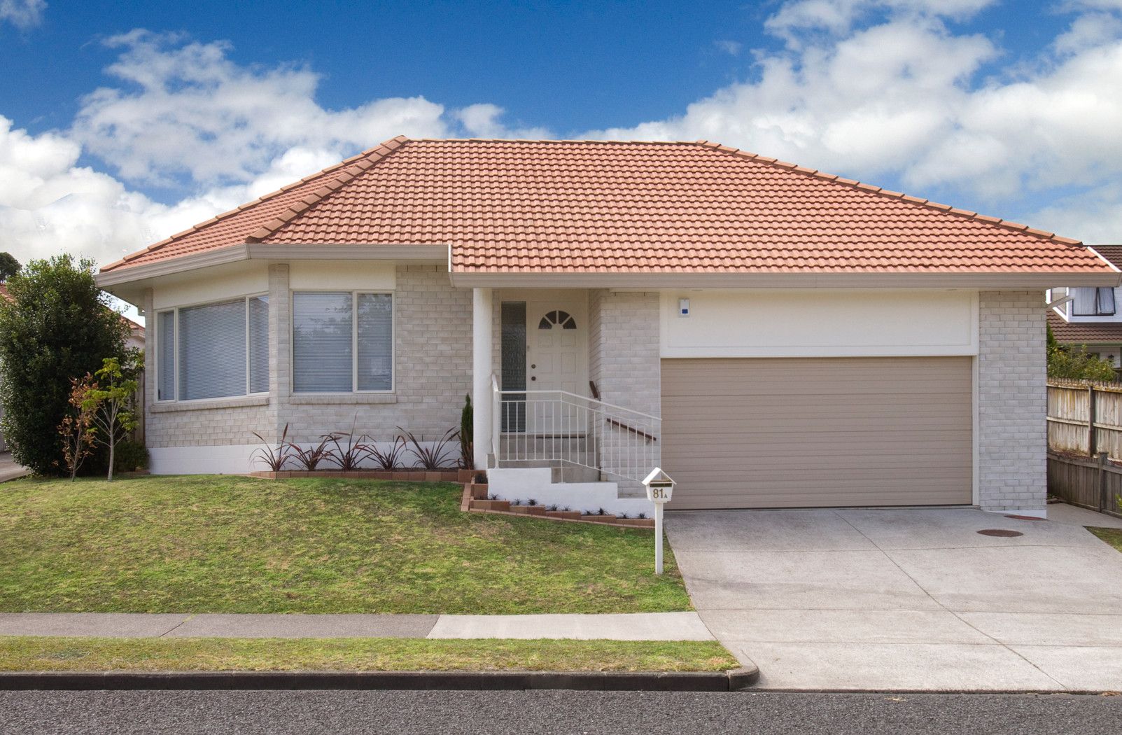 81A Mirrabooka Avenue, Botany Downs, Manukau City