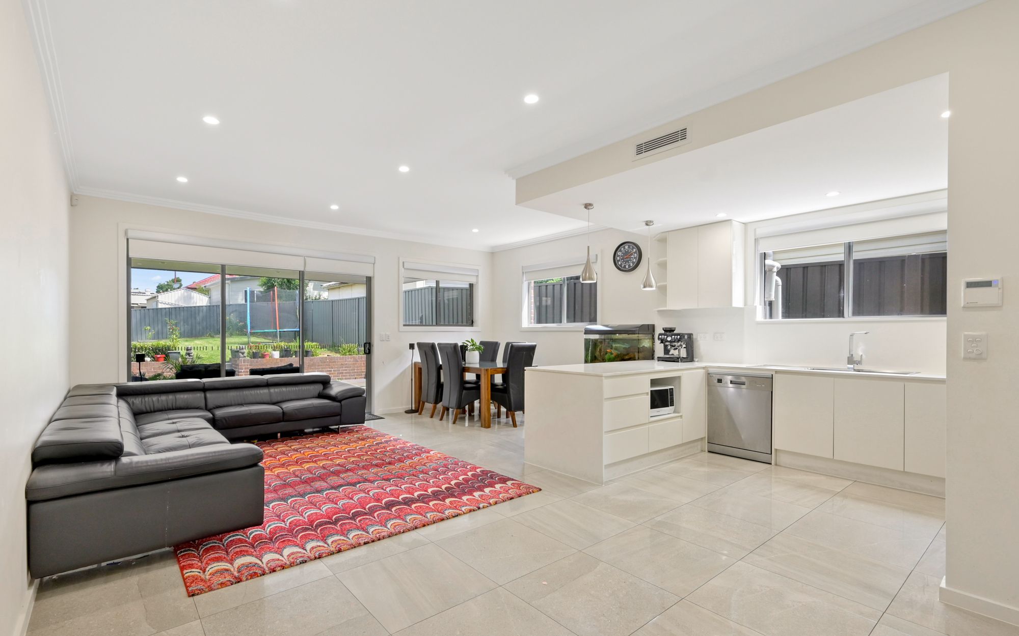 8a Hilltop Crescent, Campbelltown, NSW 2560