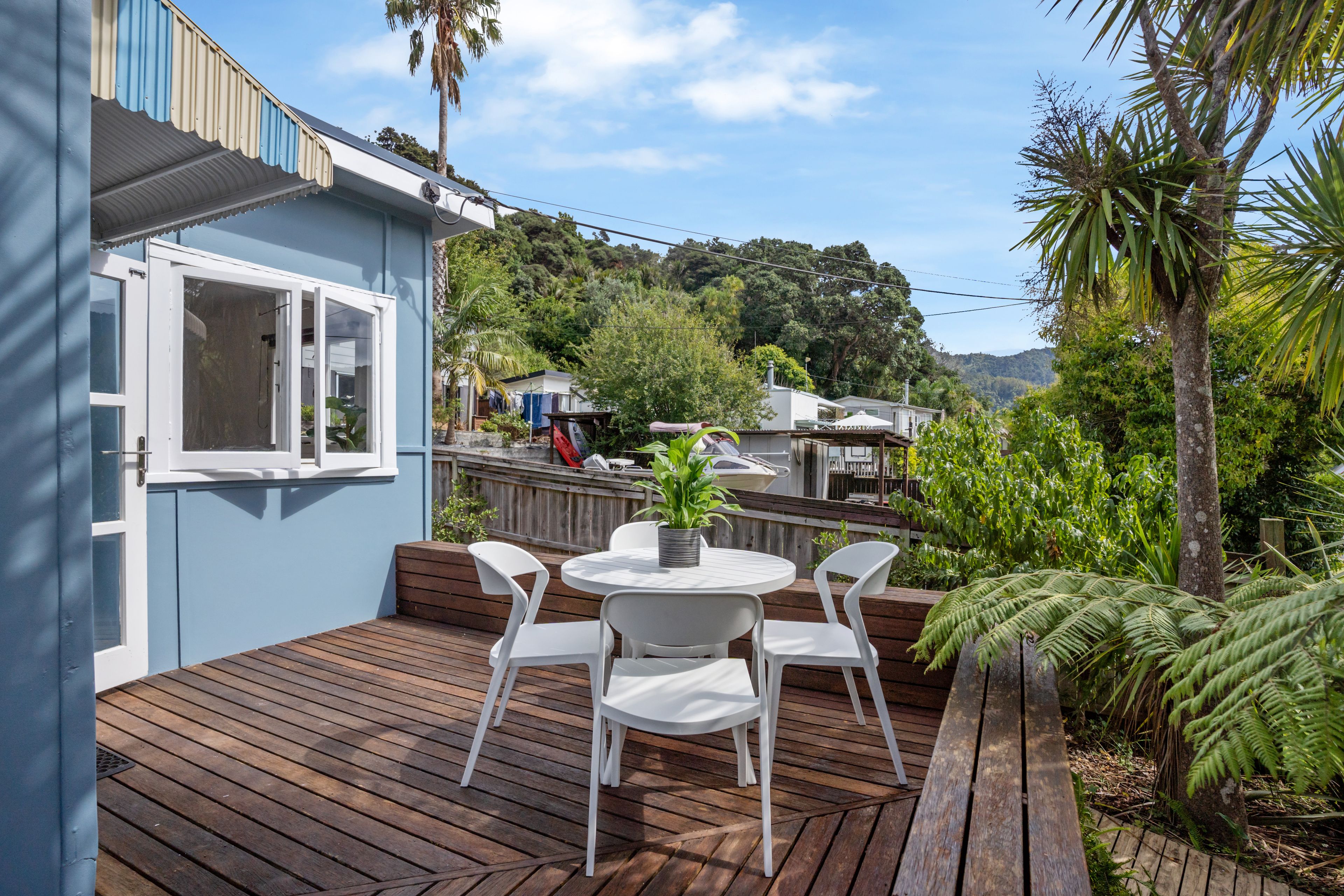 33 Foster Avenue, Huia, Waitakere City