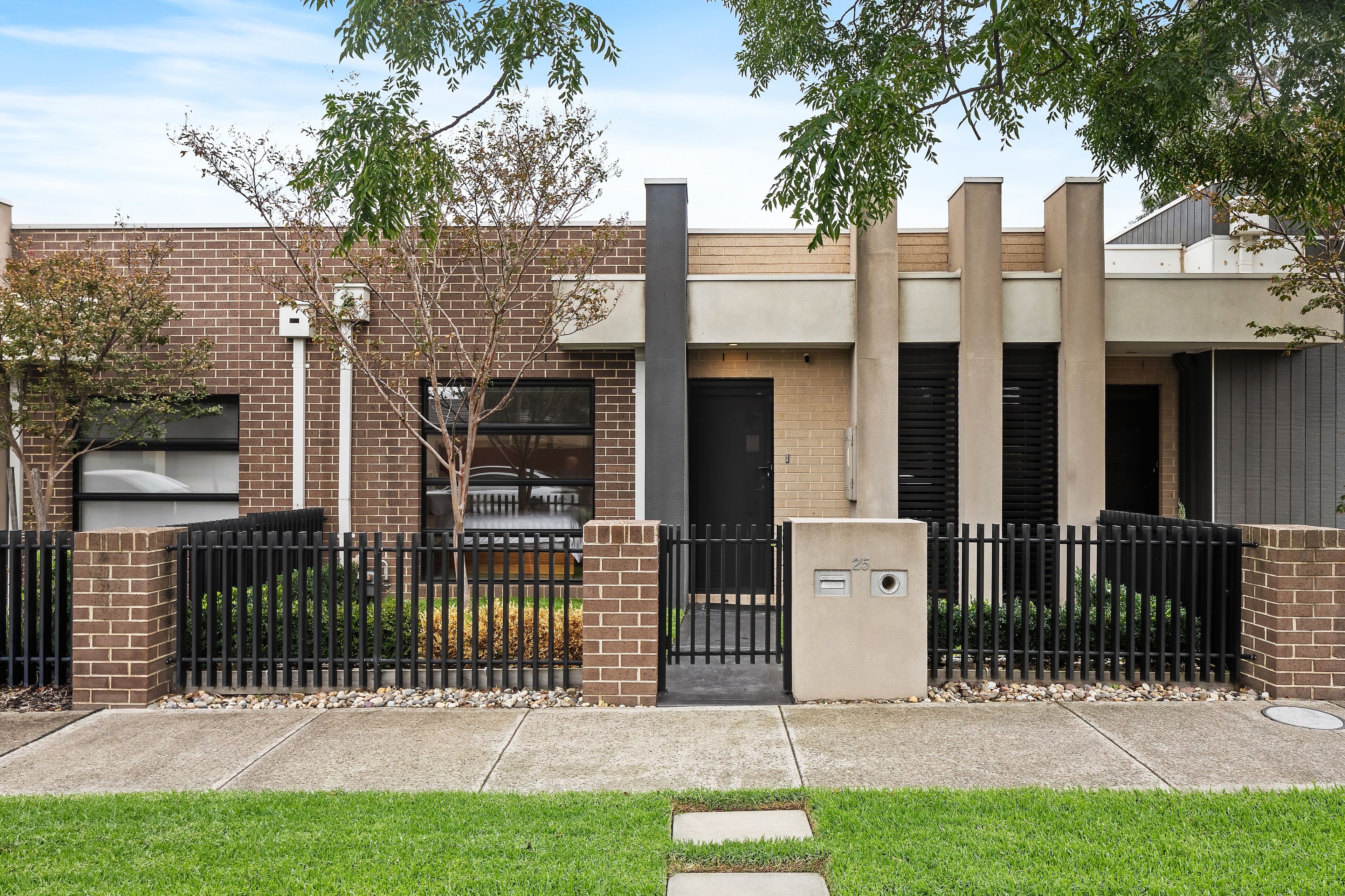 25 Pontoon Street, Lalor, VIC 3075