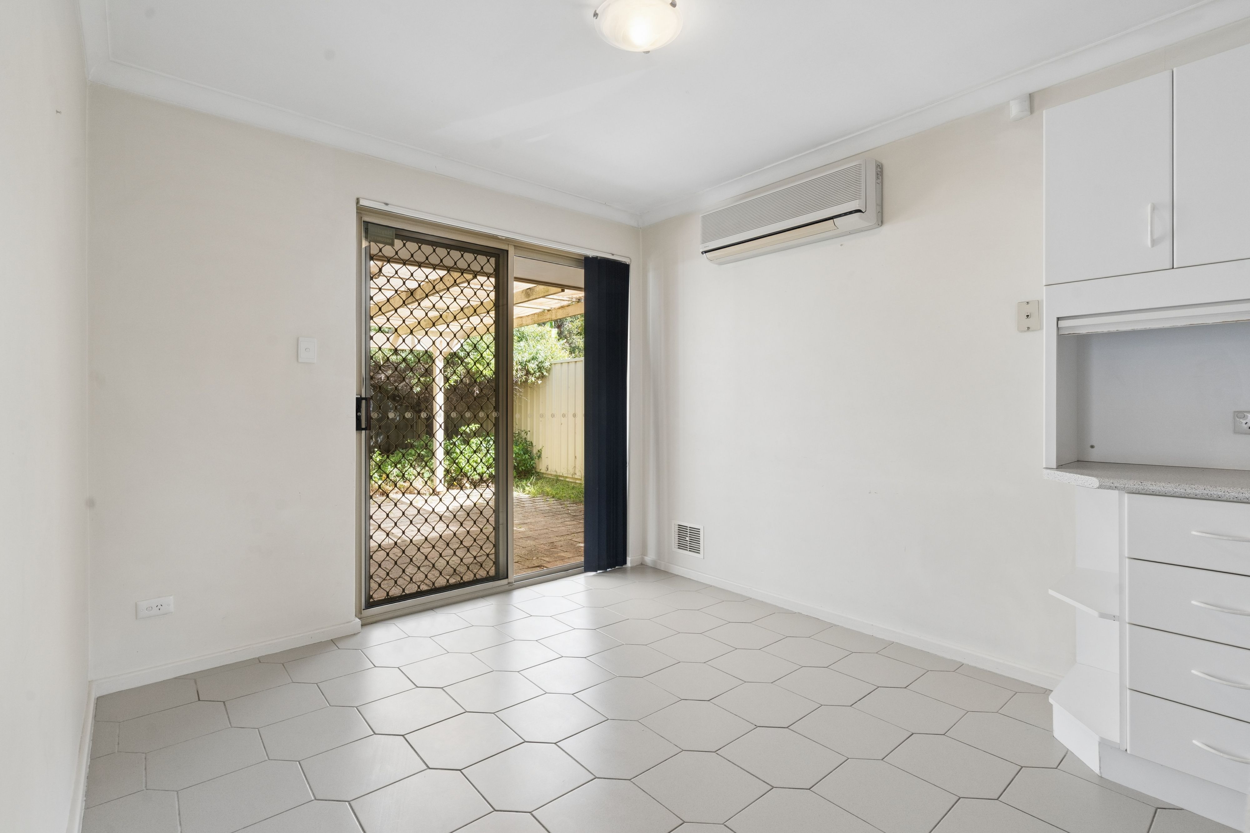 2/165 Holland Street — photo 19 of 26