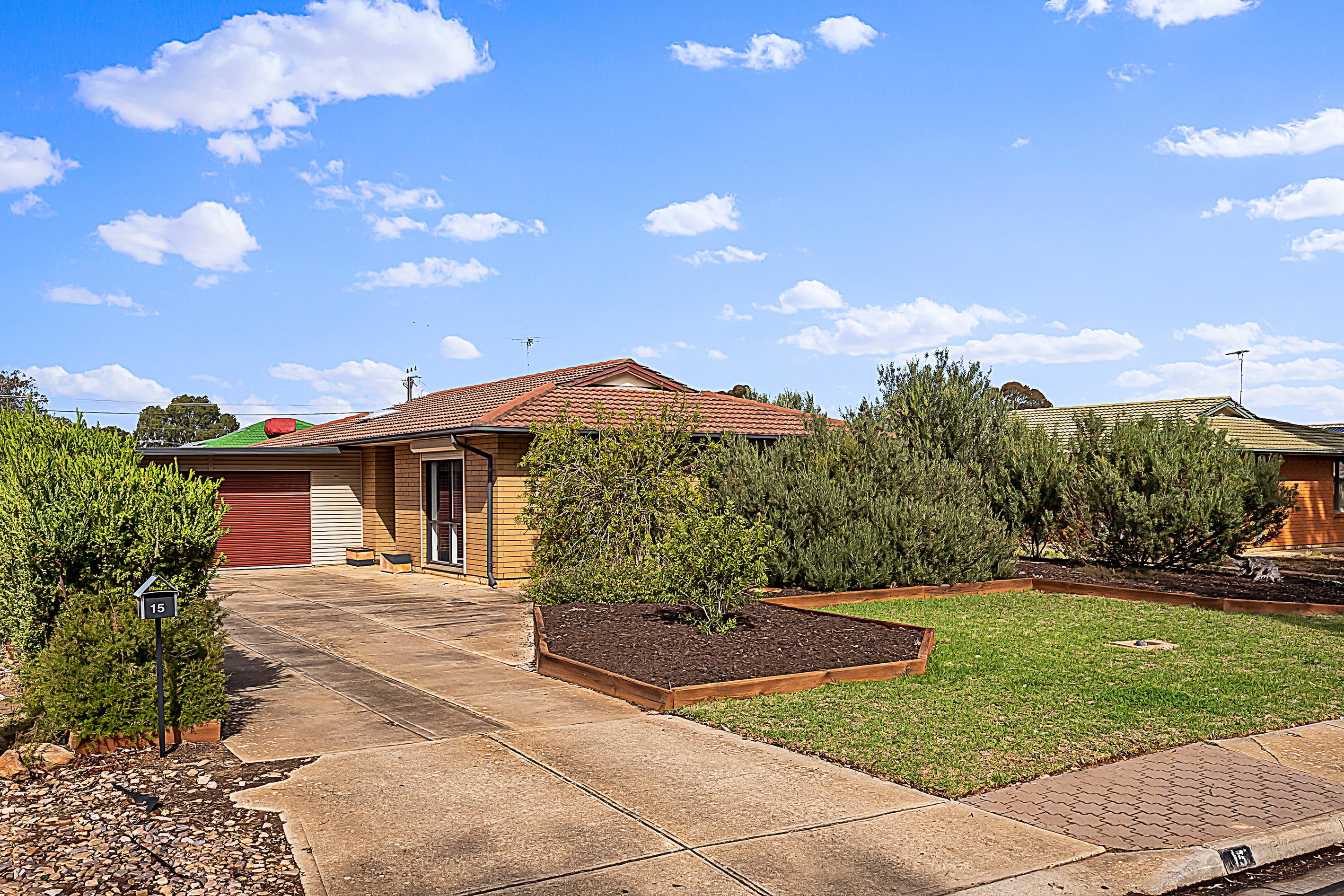 15 Salas Road, Parafield Gardens, SA 5107