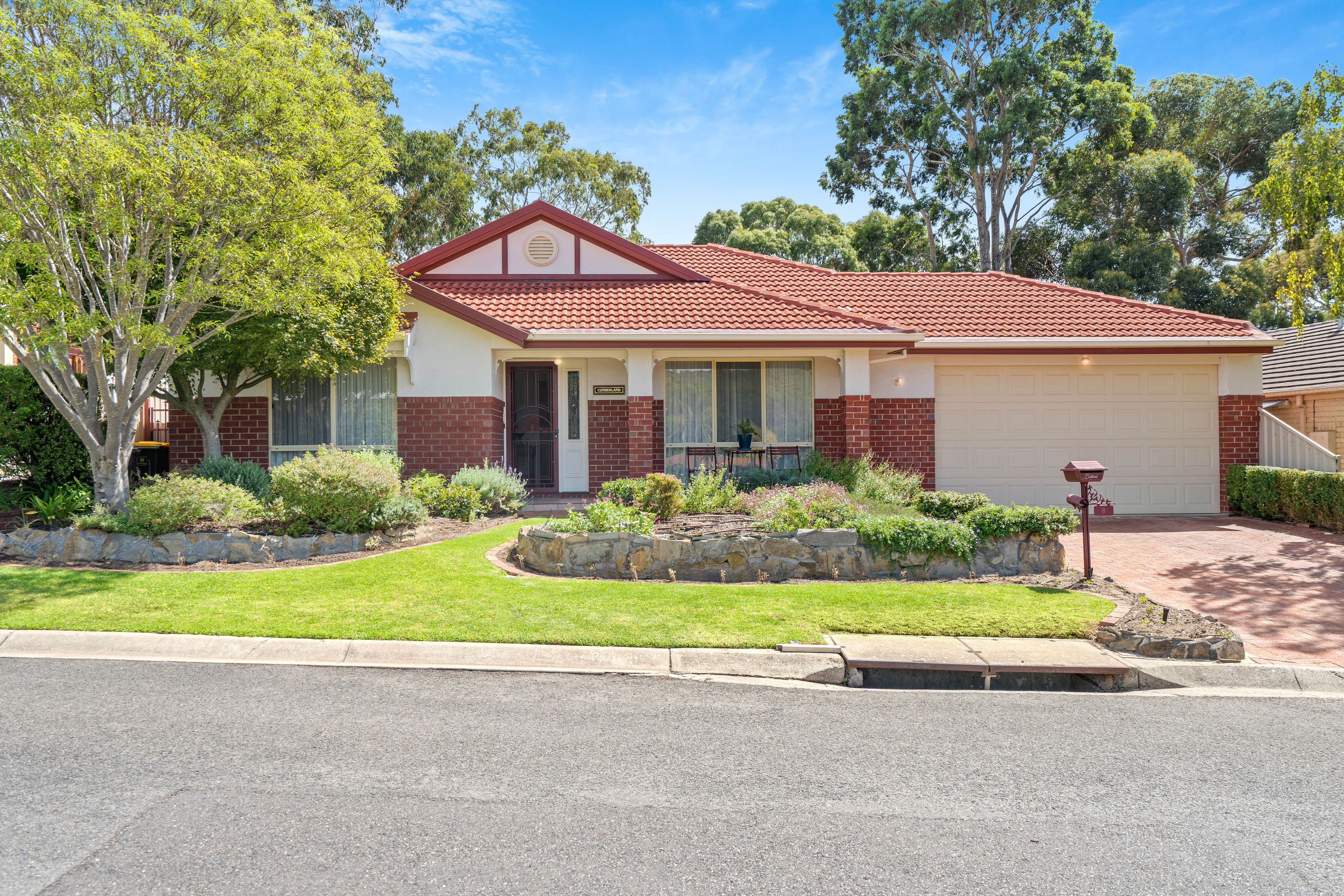 6 Glen Eyre Court, Aberfoyle Park, SA 5159 Sold House Ray White