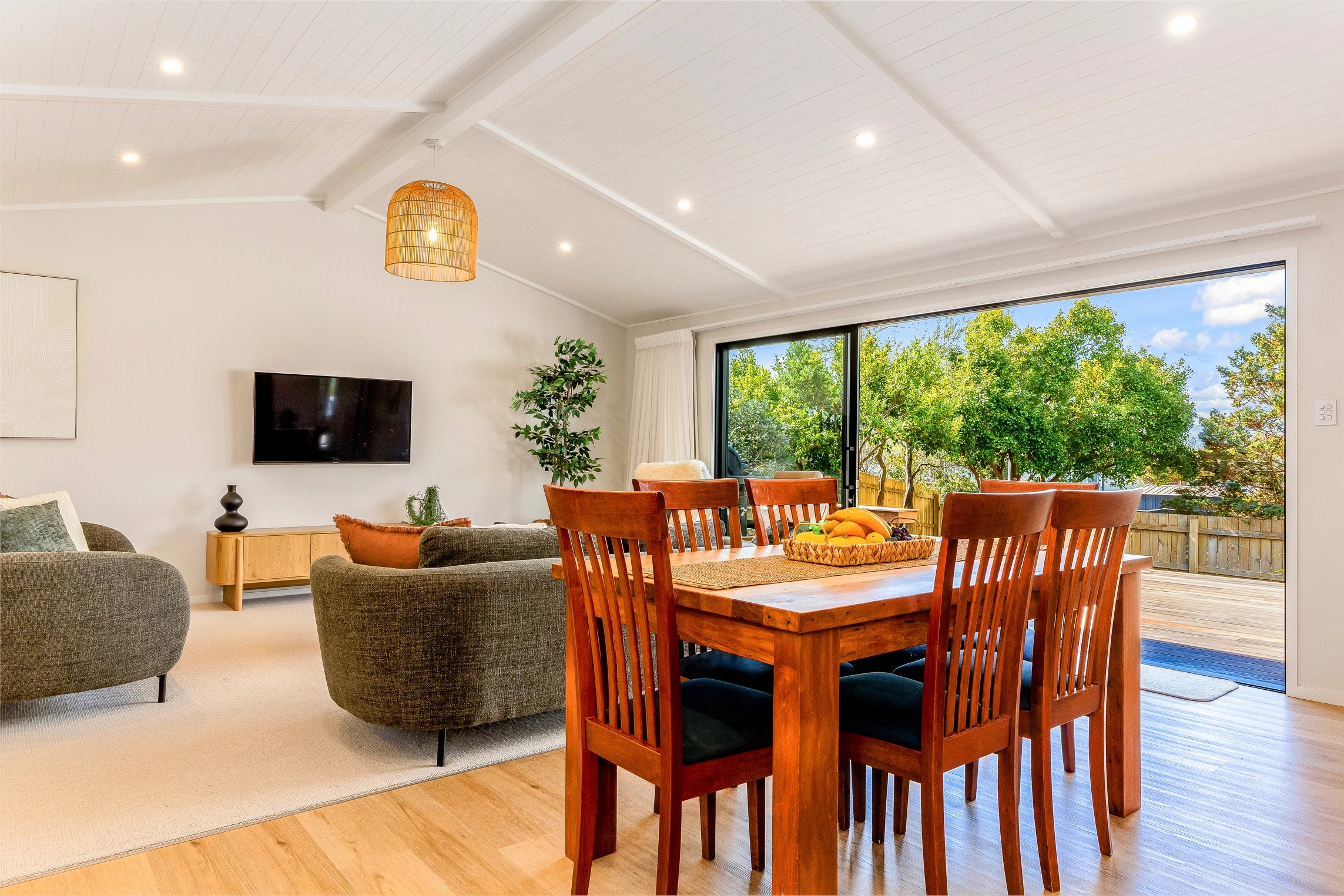 86 Field Street, Silverstream, Upper Hutt City