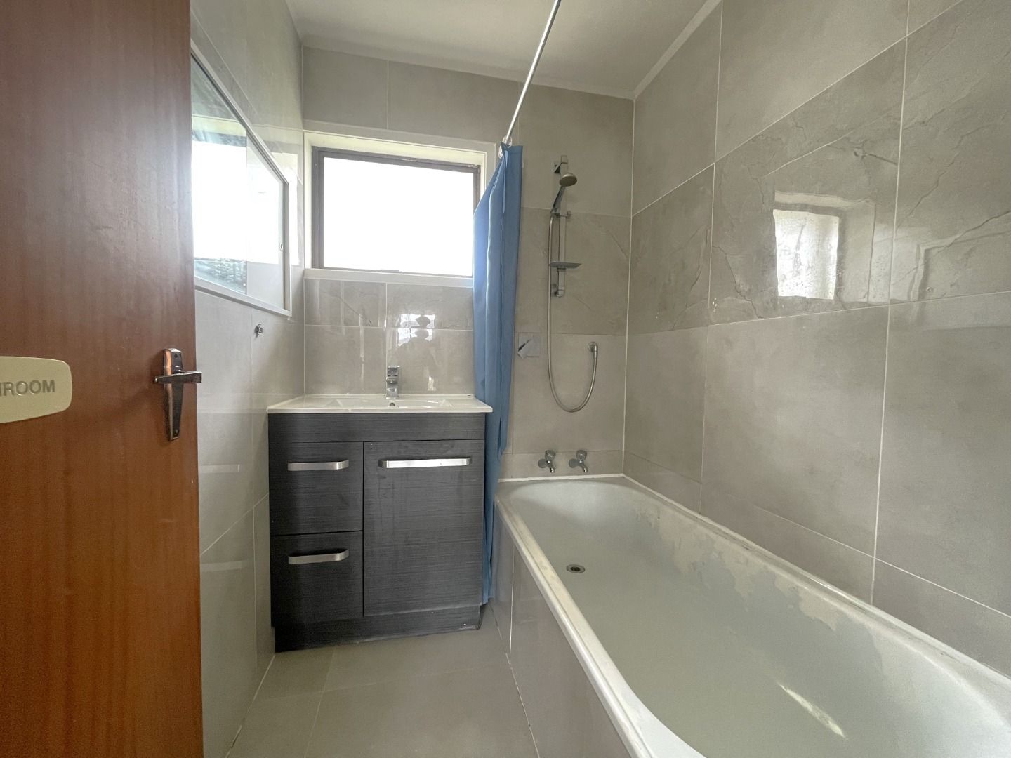 2/6 Papatahi Place, Henderson, Waitakere City