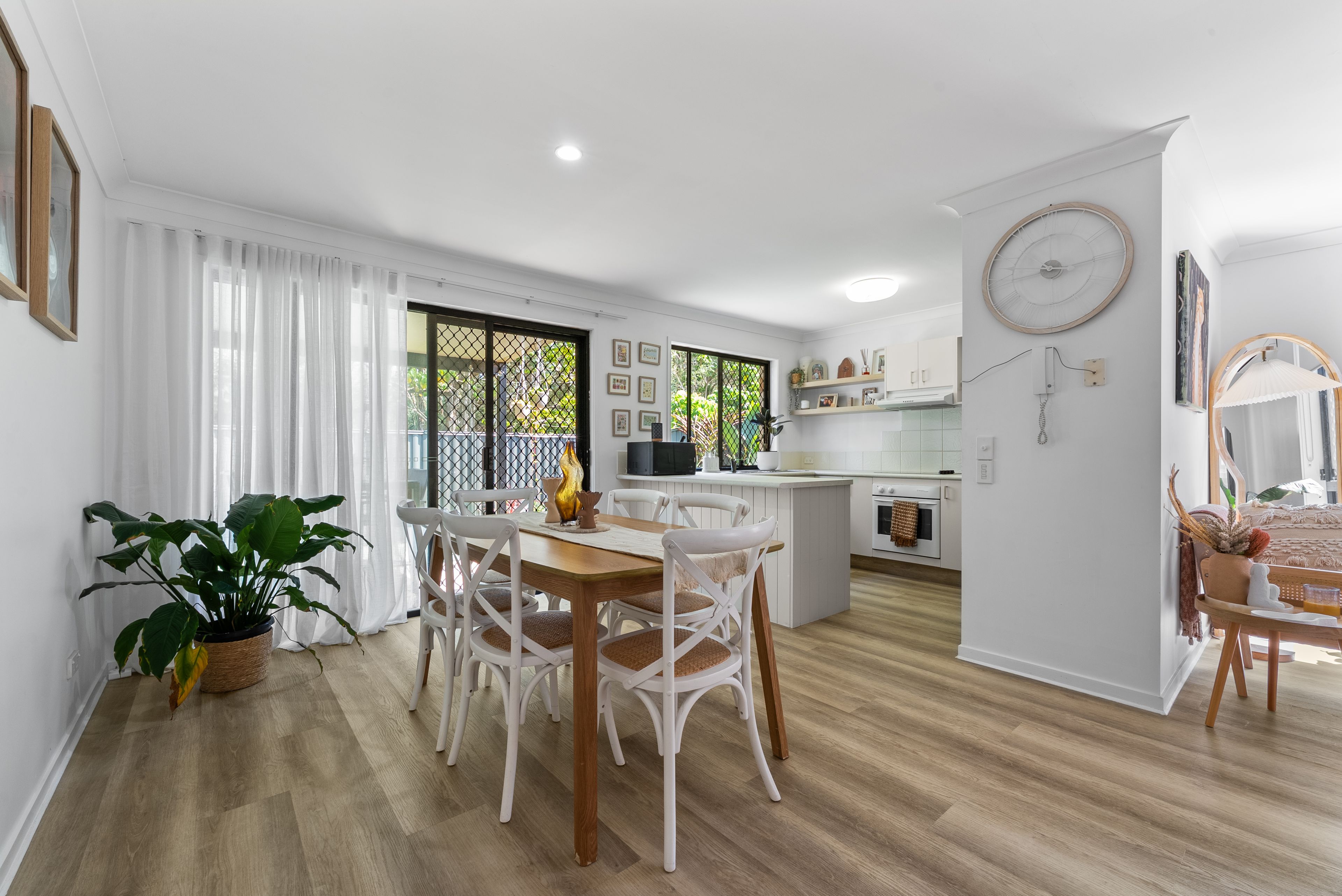 38/24 Amsonia Court — photo 4 of 18