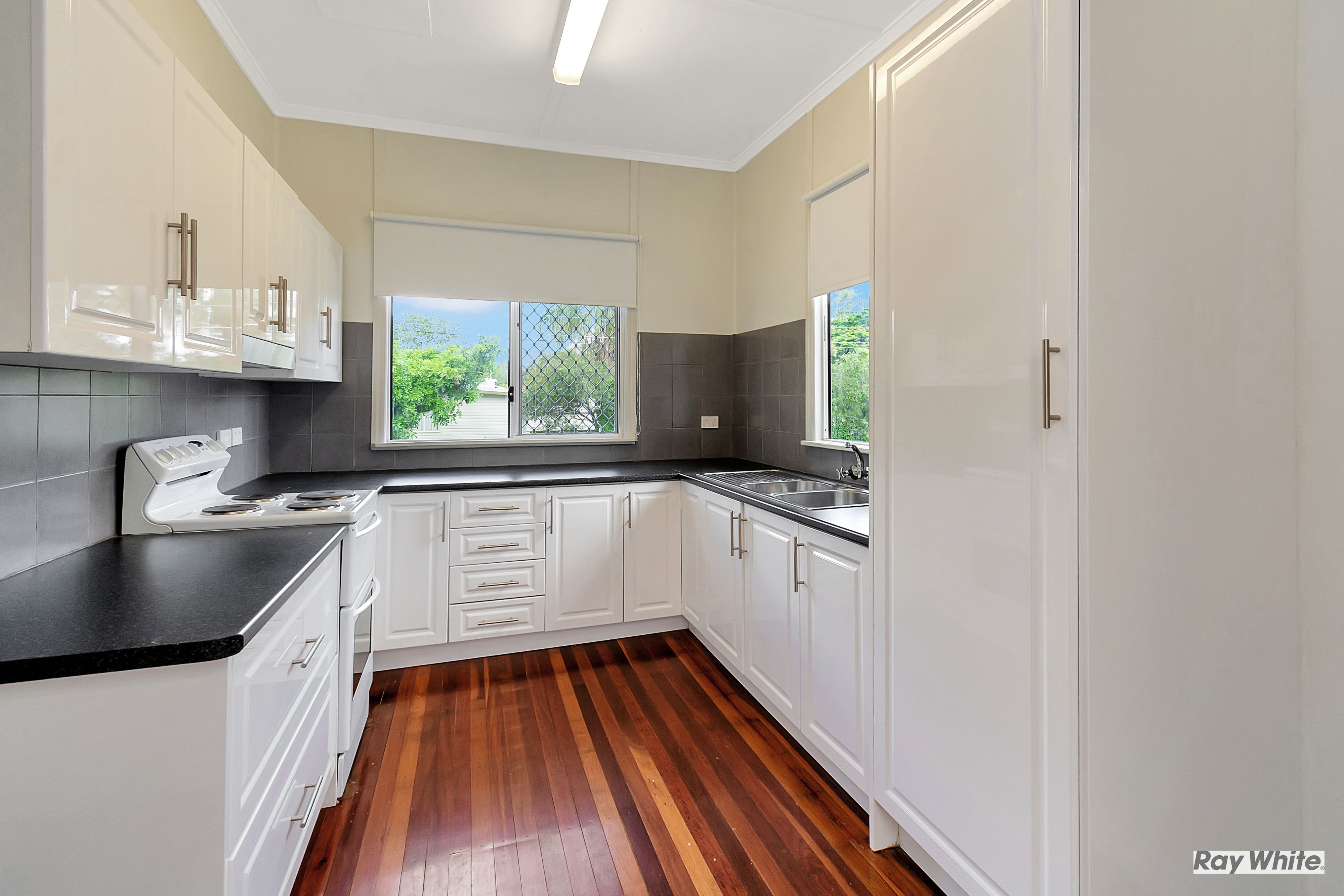 68 Smiths Road, Goodna, QLD 4300