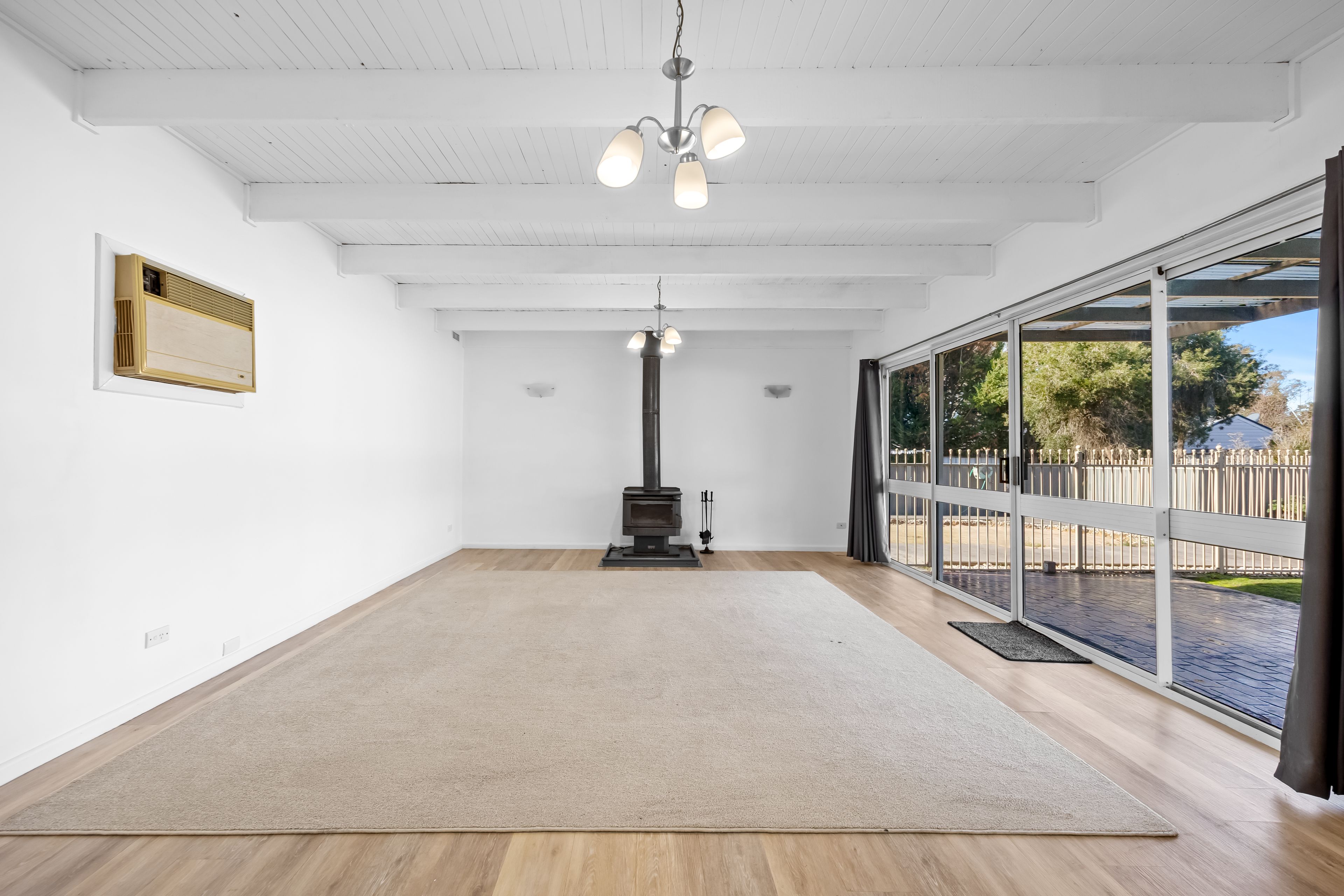 18 Acacia Avenue — photo 5 of 23