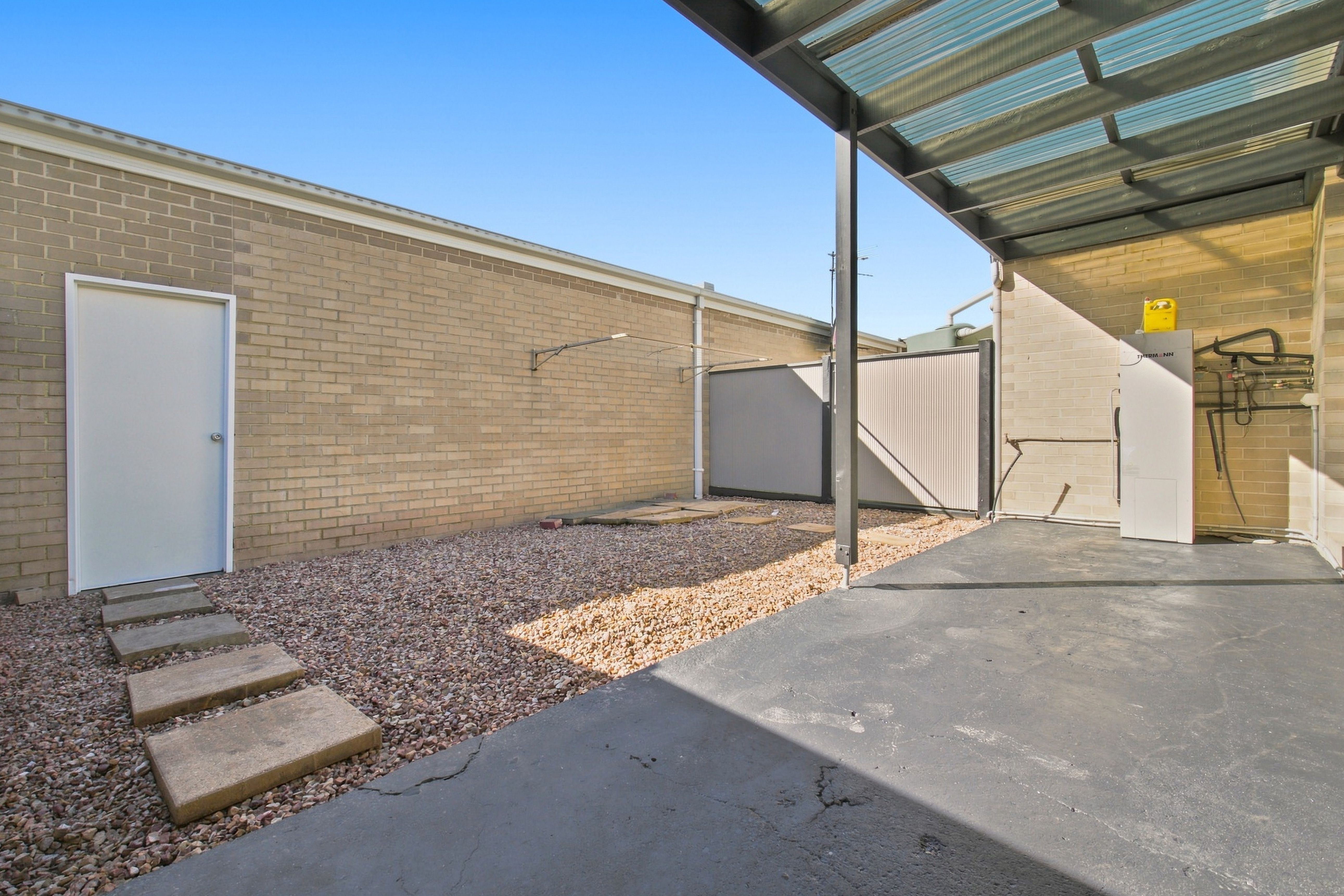 180 Paterson Drive — photo 12 of 19