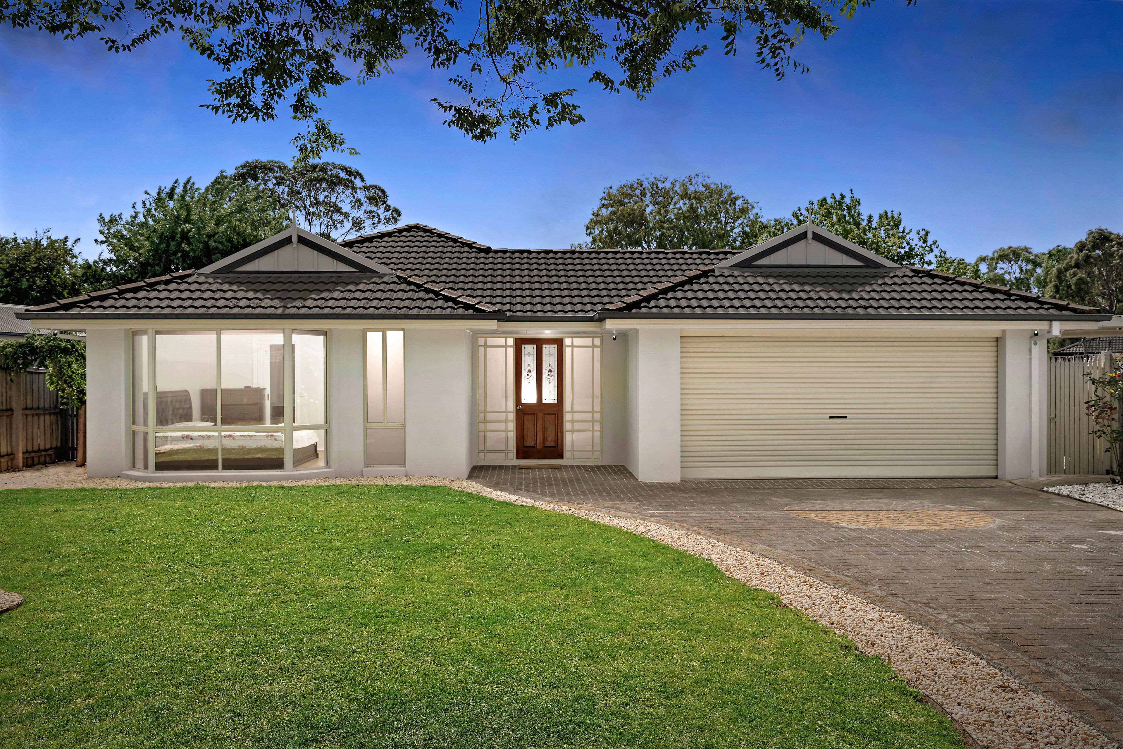 4 May Gibbs Crescent, Lynbrook VIC 3975