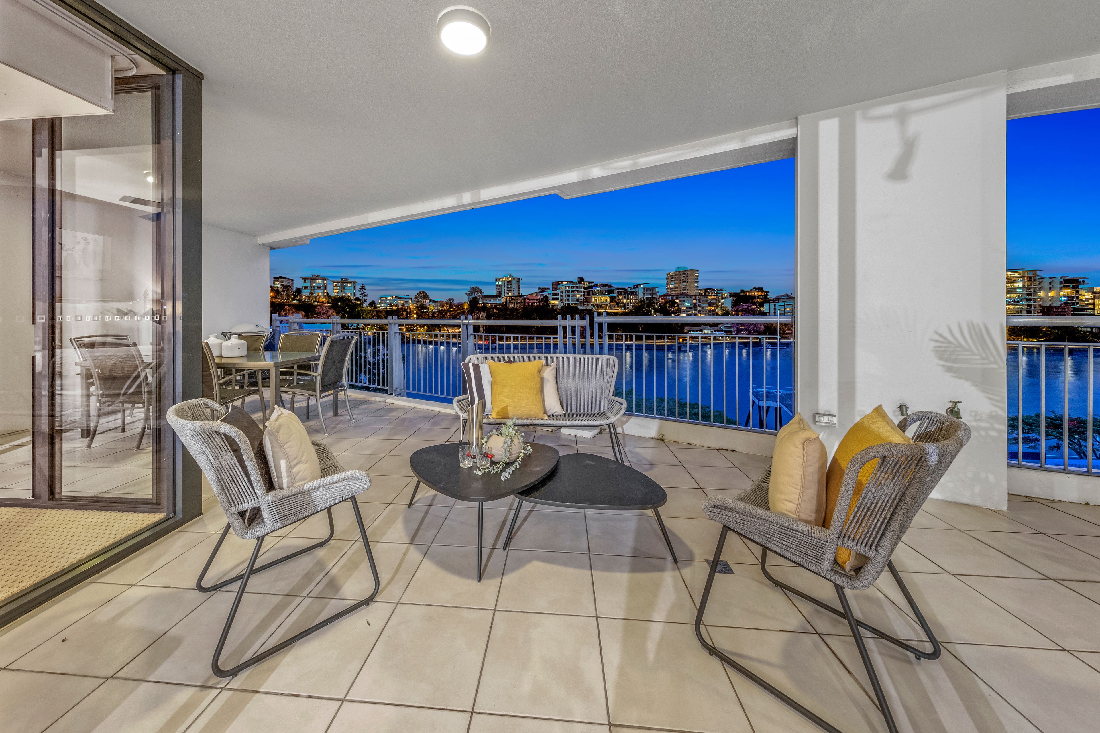 1 Holman Street, Kangaroo Point QLD 4169