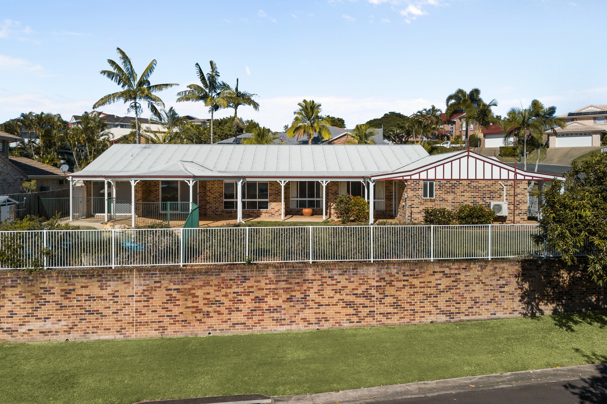 4 Cosmos Close, Bridgeman Downs, QLD 4035