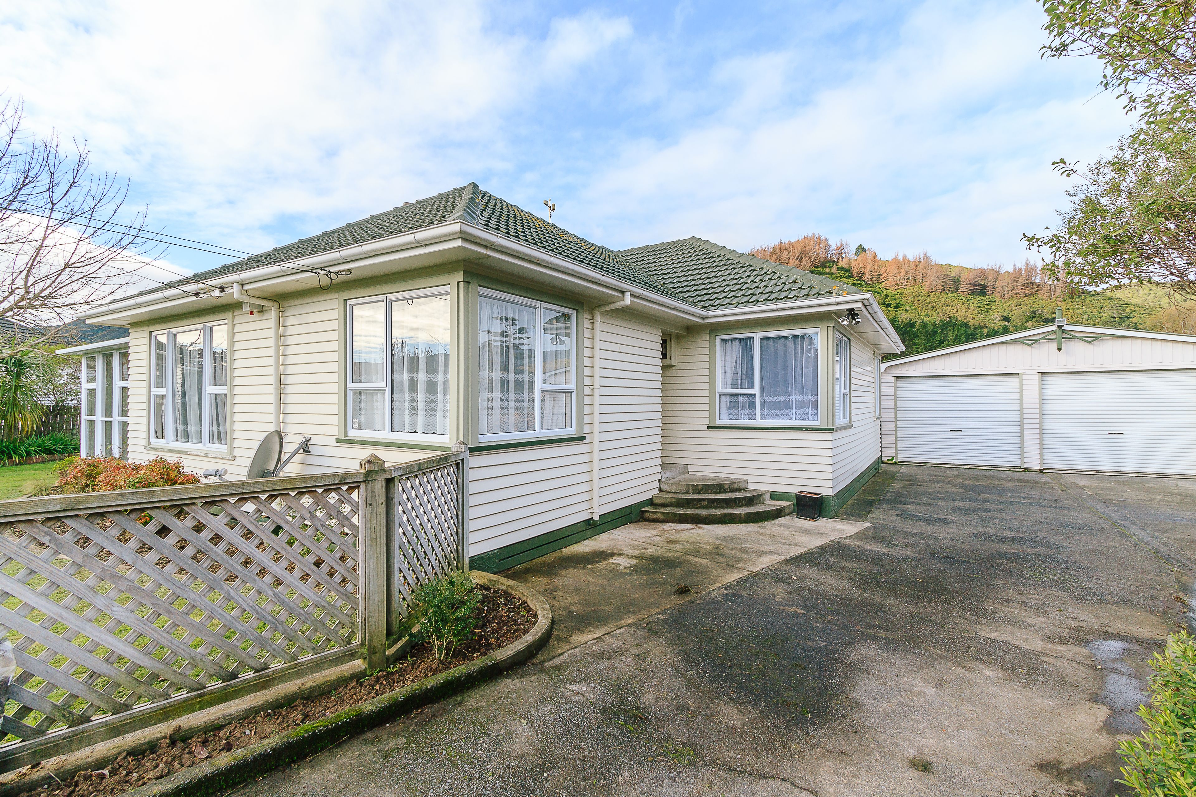 14 Miles Crescent, Wainuiomata, Lower Hutt City