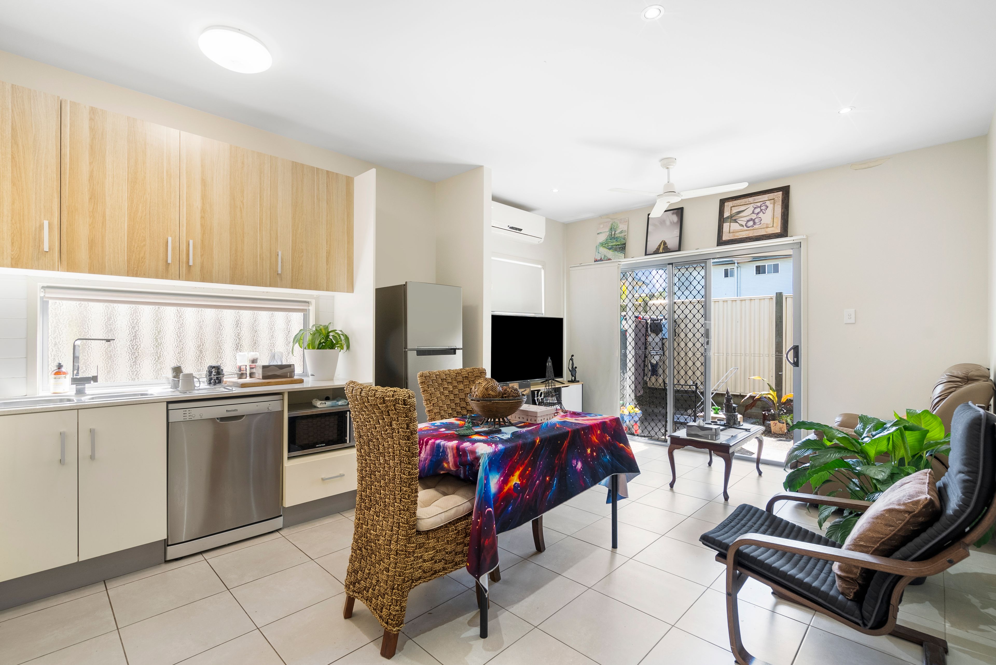 11 Macbeth Street, Kingston QLD 4114
