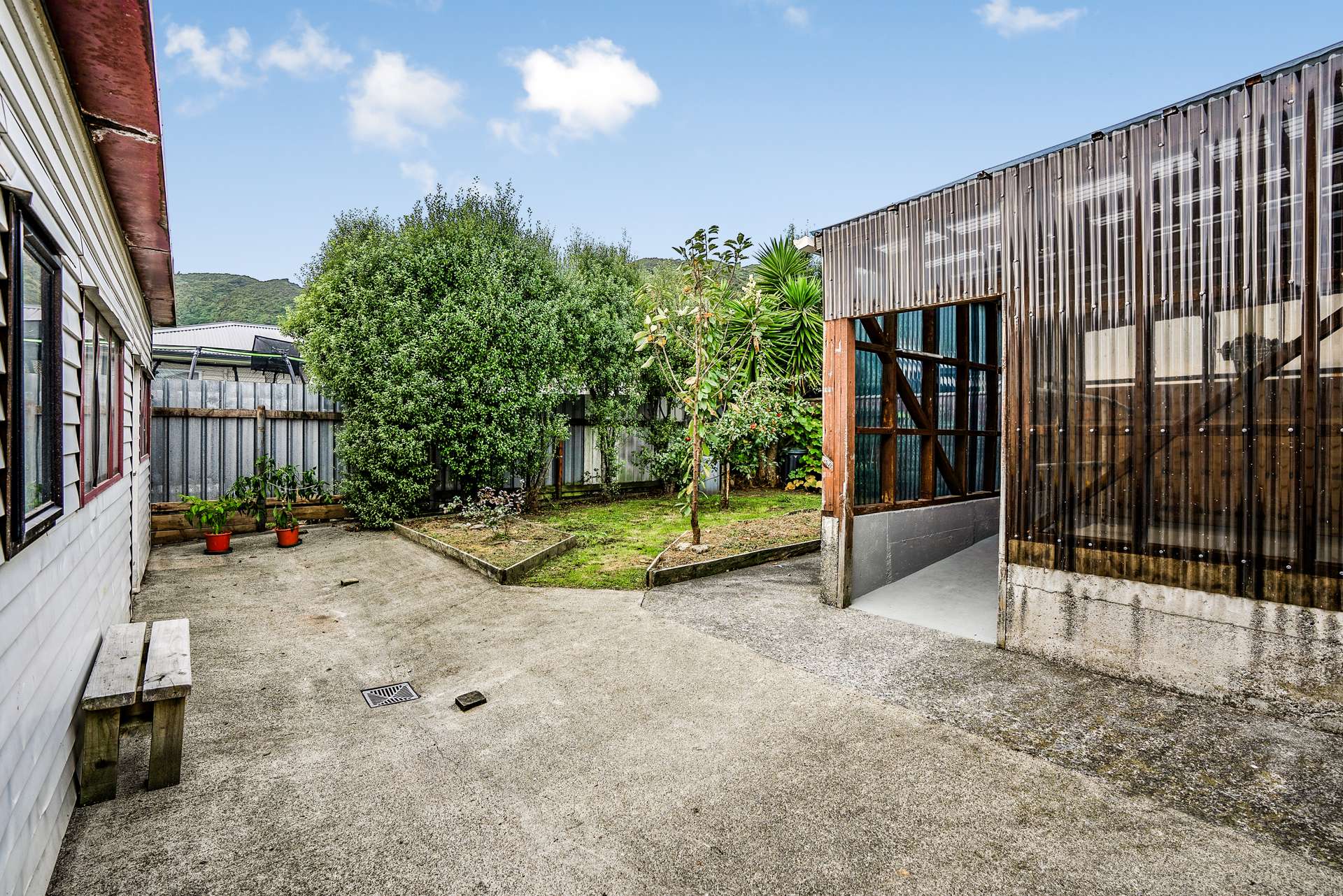 64 Russell Road photo 14