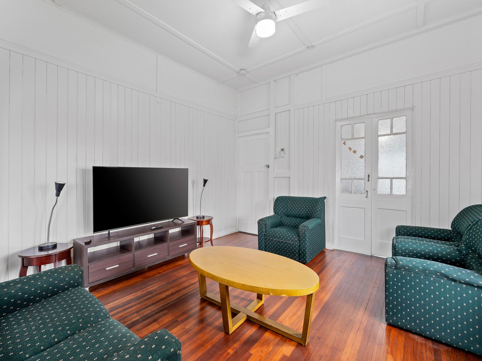 33 Ferry Lane South — photo 3 of 10