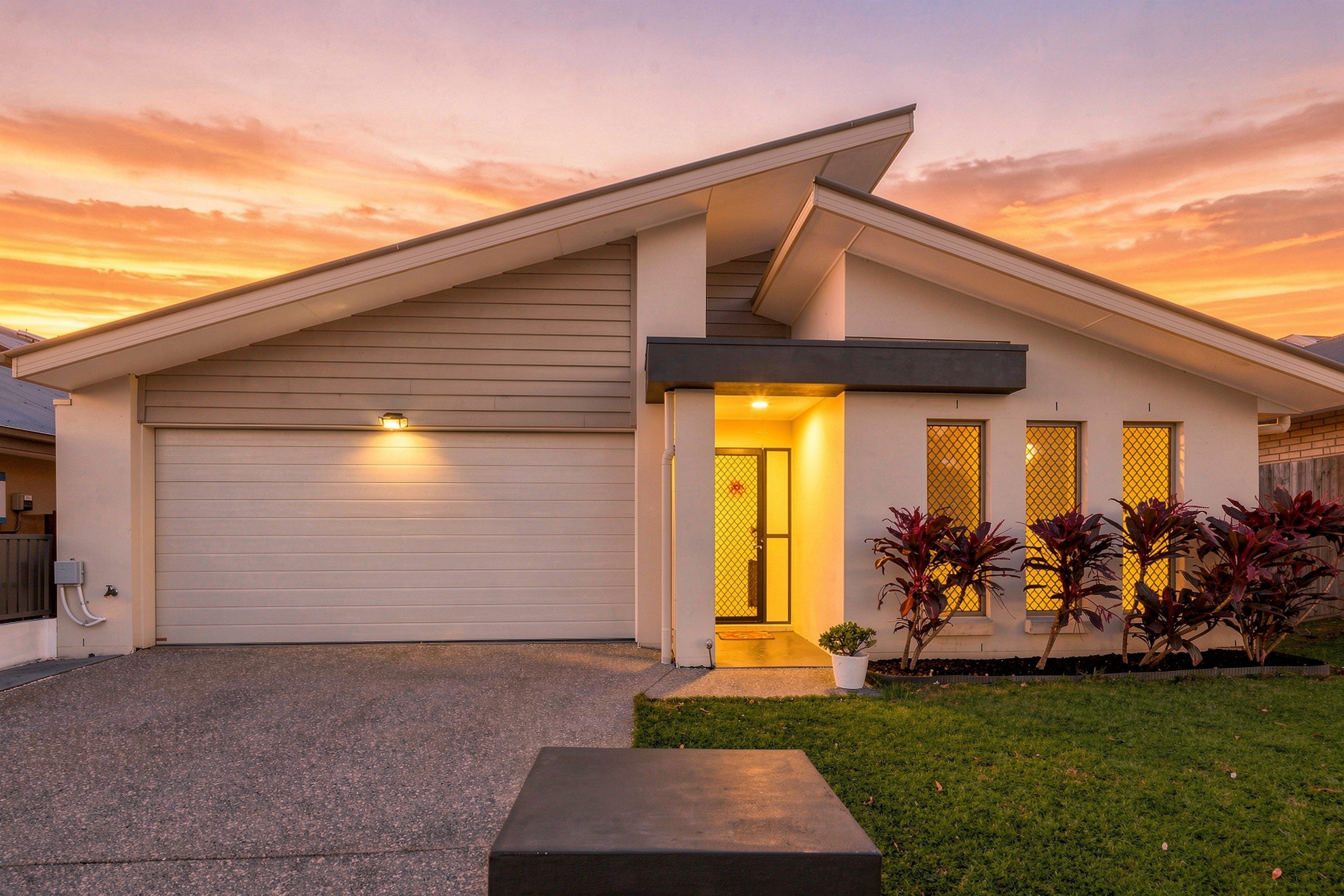 13 Ellenborough Avenue, Ormeau Hills, QLD 4208