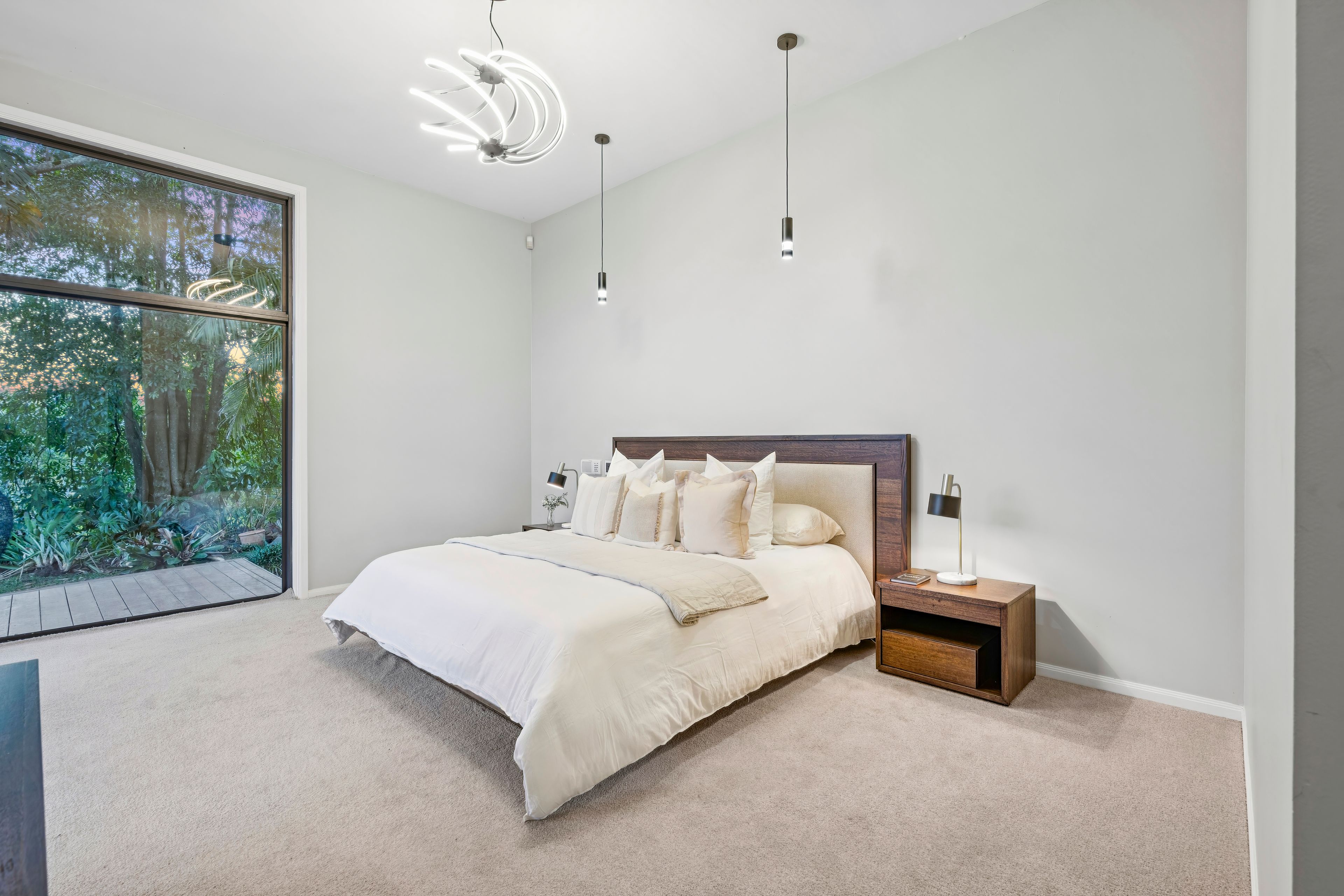 90 Crest Hill Drive — photo 11 of 30