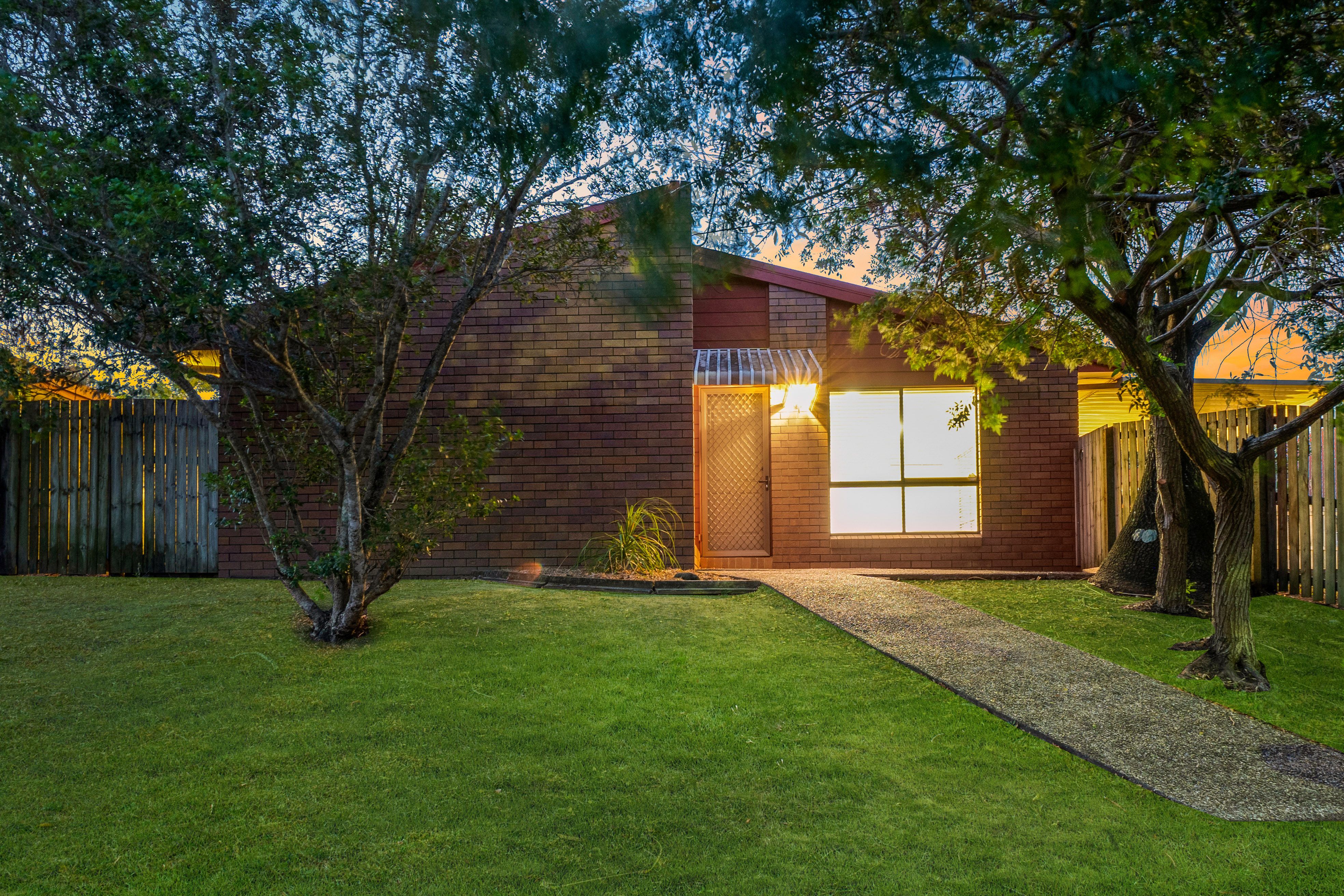 10 Mendip Street, Rochedale South, QLD 4123