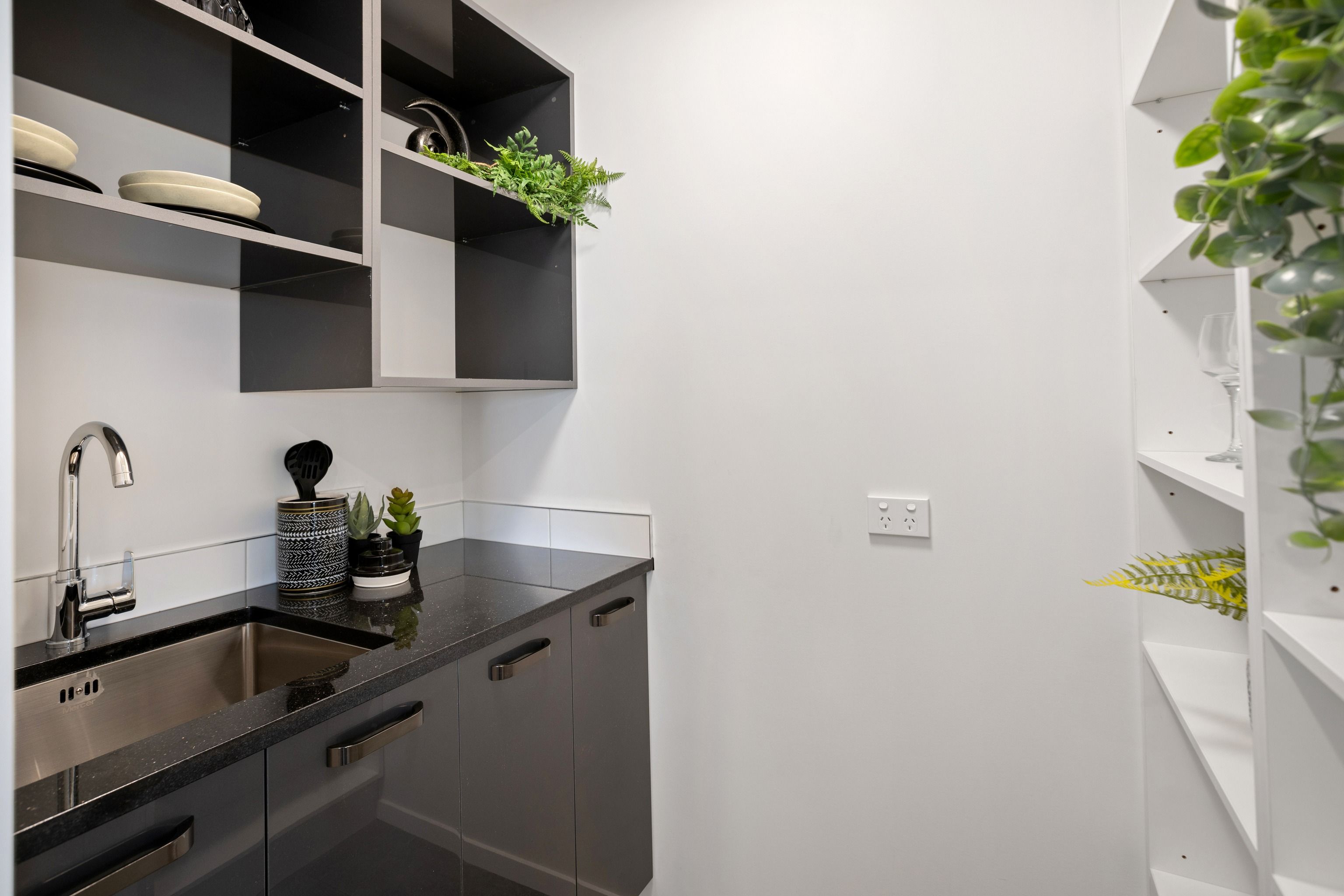 64 Kakariki Grove, Waikanae, Kapiti Coast District 5036 House for