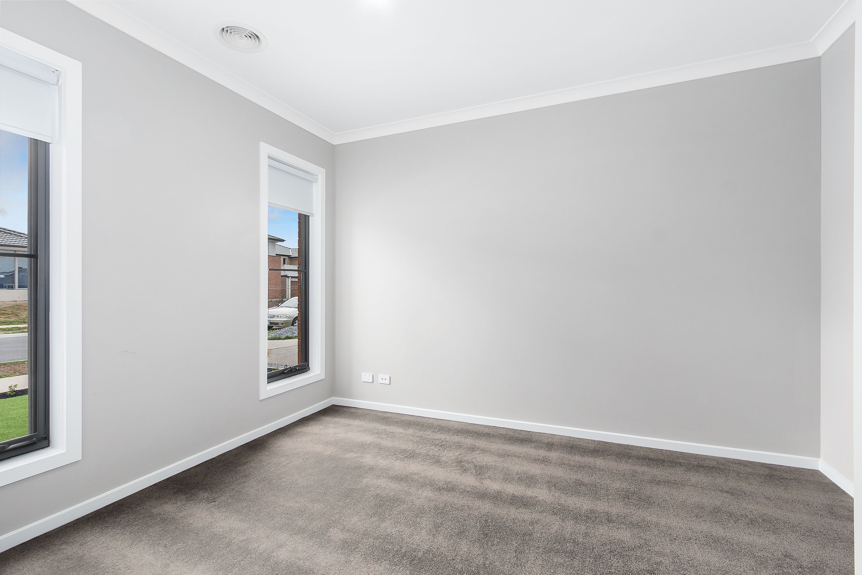 11 Graziers Crescent, Clyde North, VIC 3978