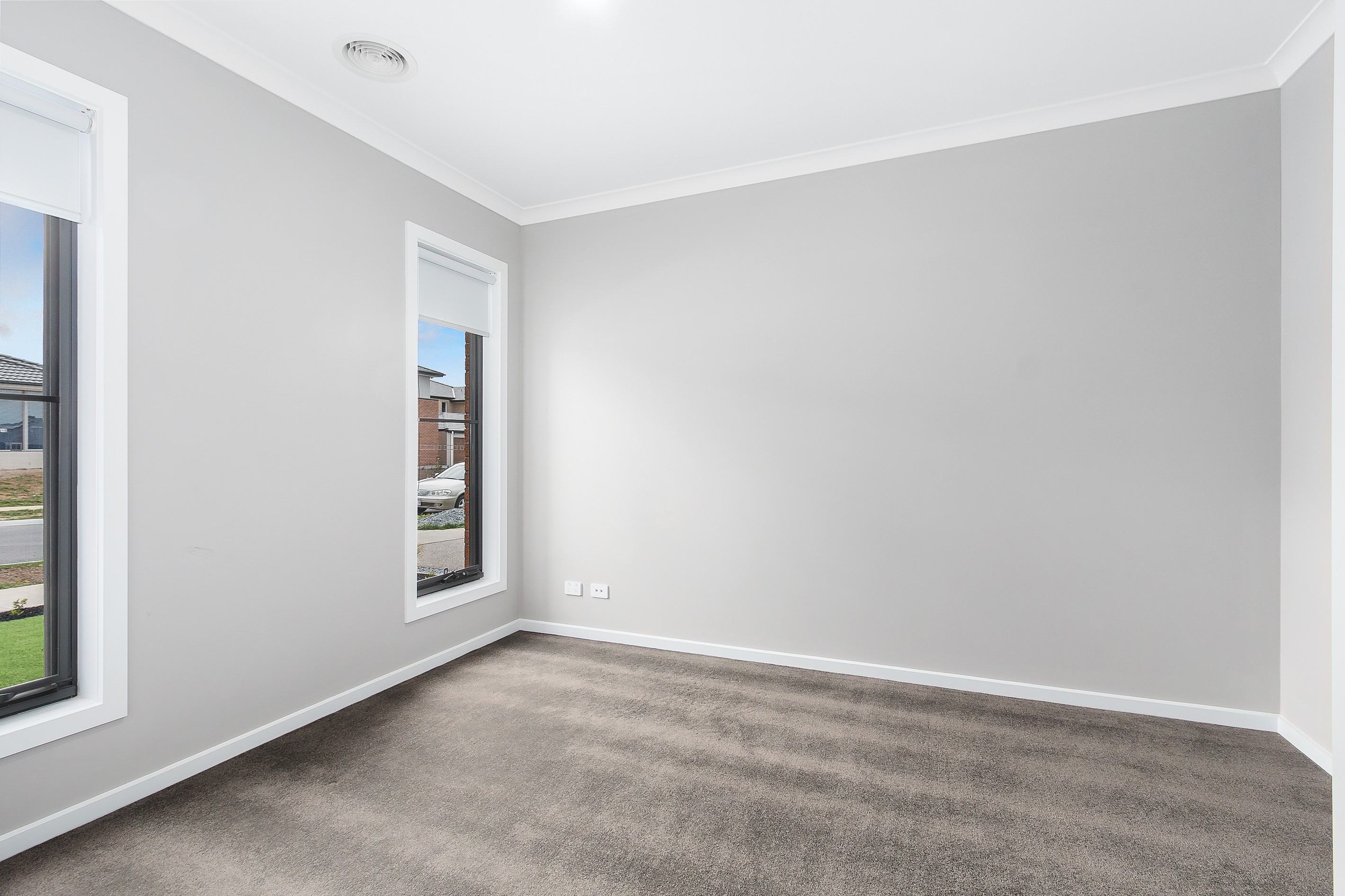 11 Graziers Crescent, Clyde North, VIC 3978