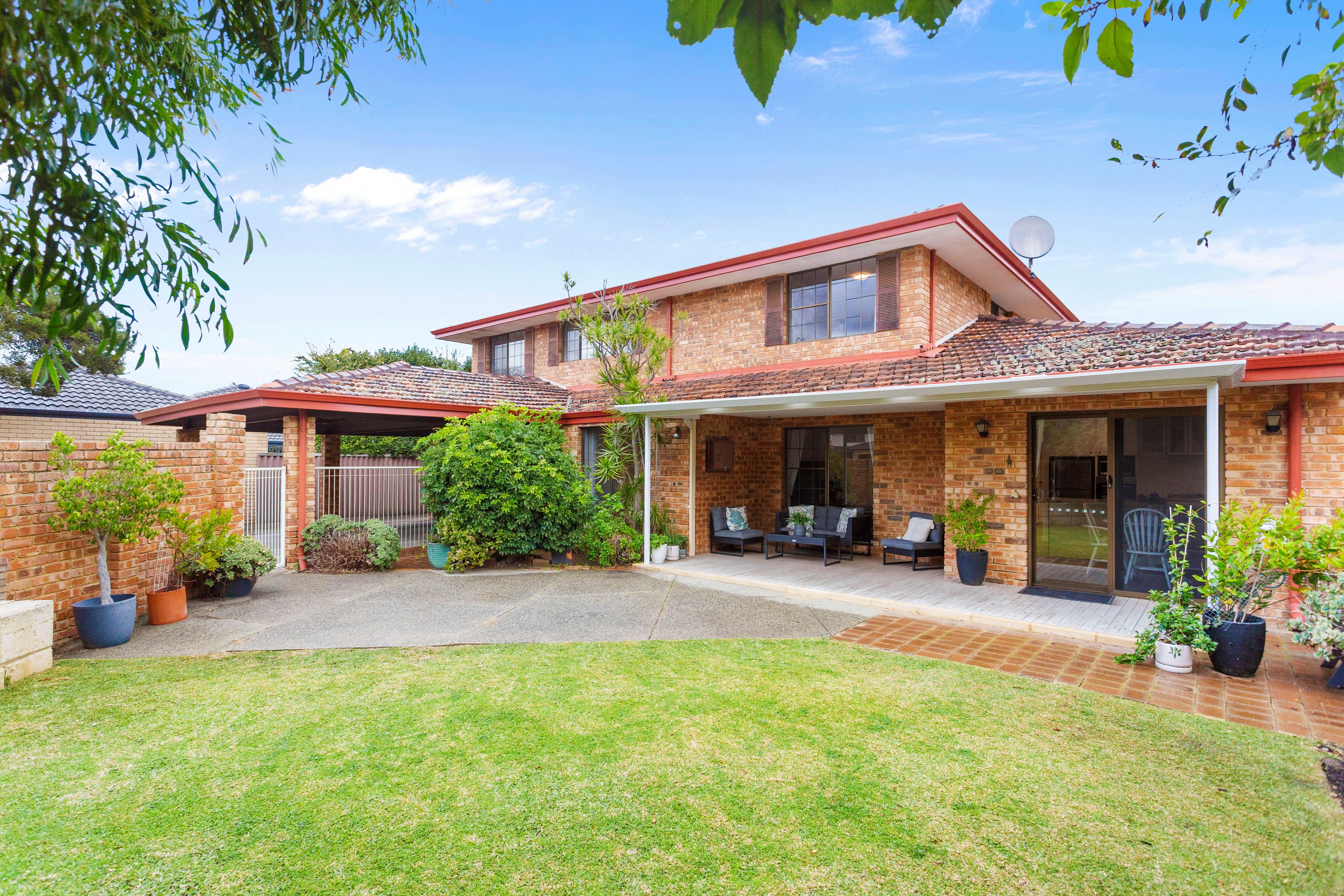 13 Valencia Avenue, Churchlands, WA 6018